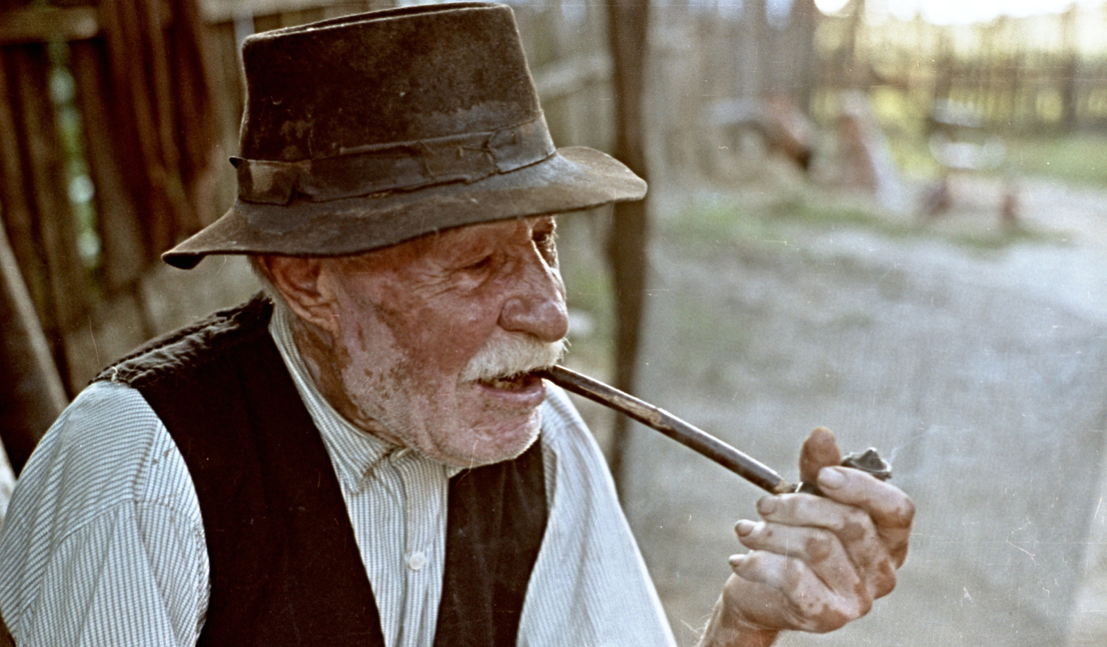 1963, Herbály István, portré, kalap, színes, dohányzás, pipa, férfi, Vitiligo, Fortepan #58884