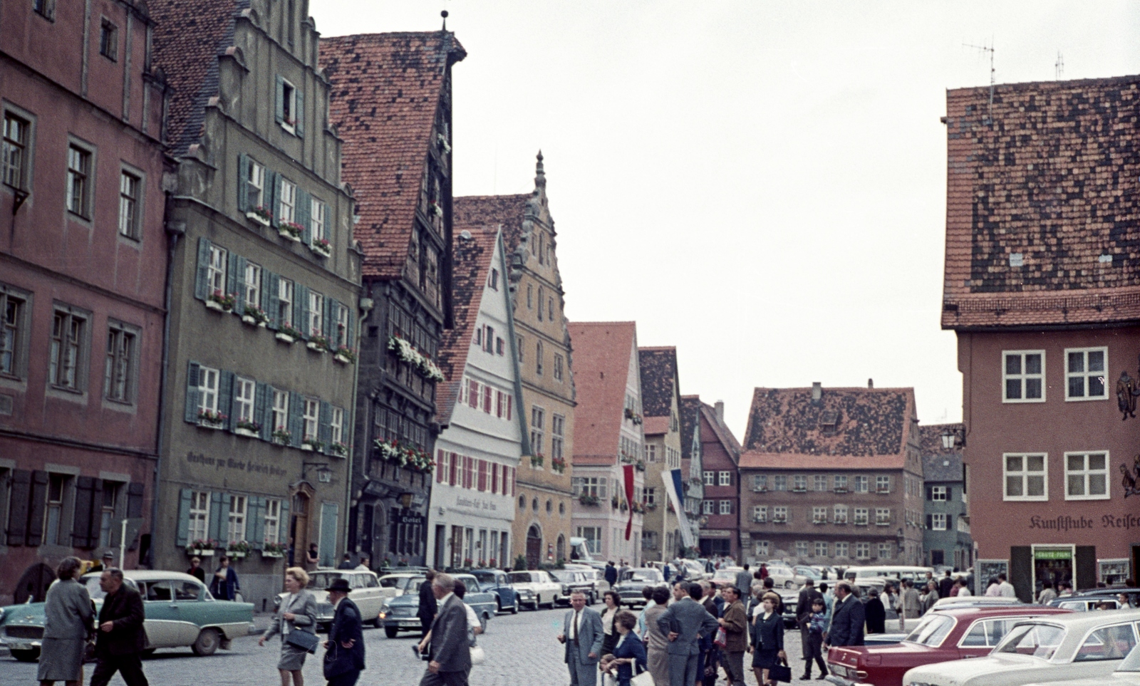 Germany, Dinkelsbühl, Weinmarkt., 1966, Herbály István, colorful, FRG, Fortepan #58919