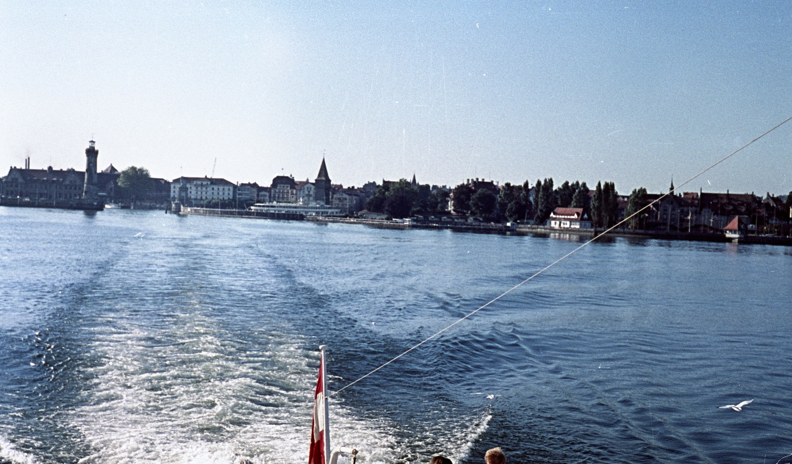 Germany, Lindau, a kikötő a Boden-tóról nézve., 1966, Herbály István, ship, colorful, port, lighthouse, FRG, Fortepan #58944
