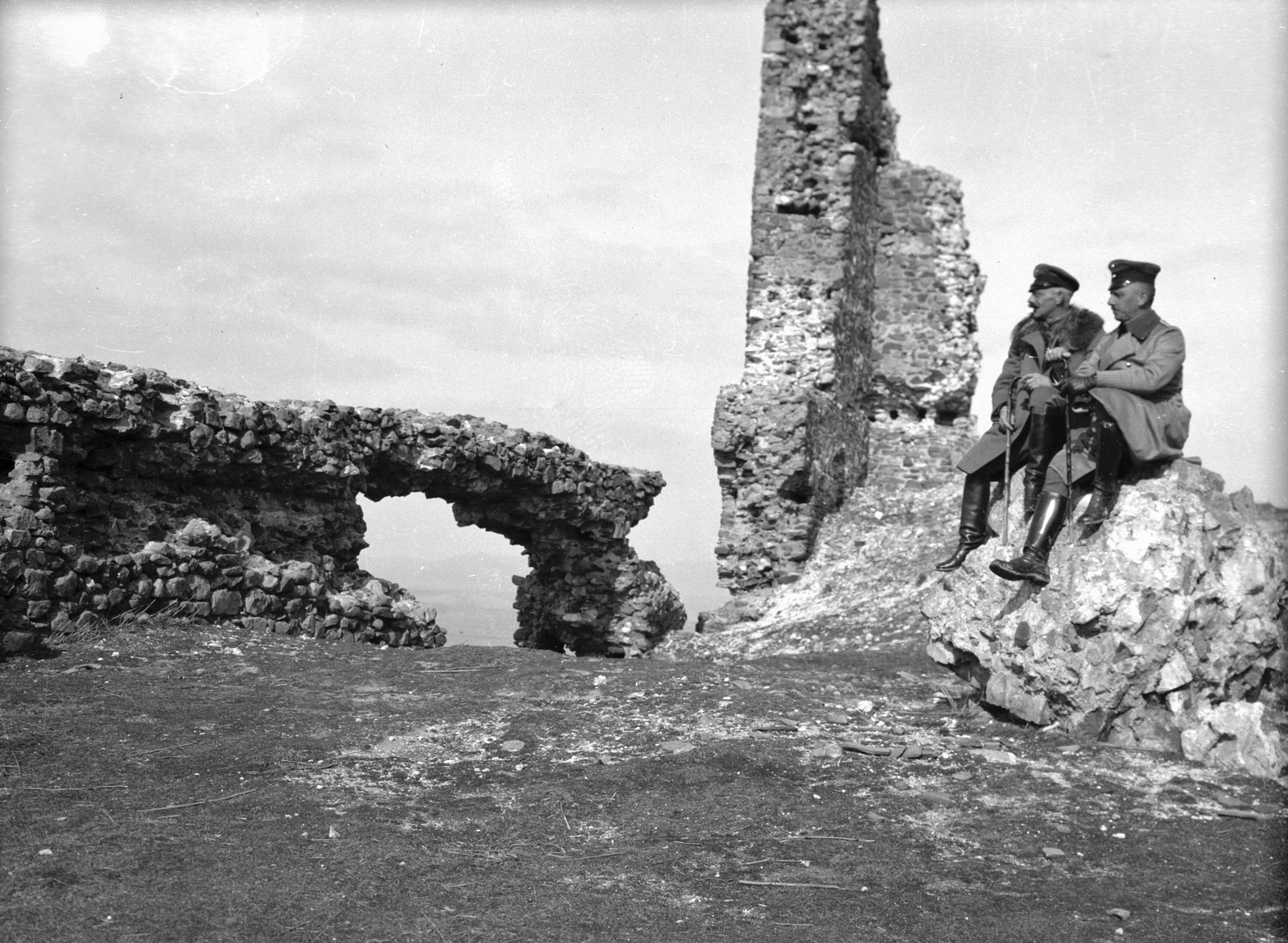 1915, Németh Tamás, Urai Dezső, First World War, German soldier, sitting on a rock, Fortepan #59143