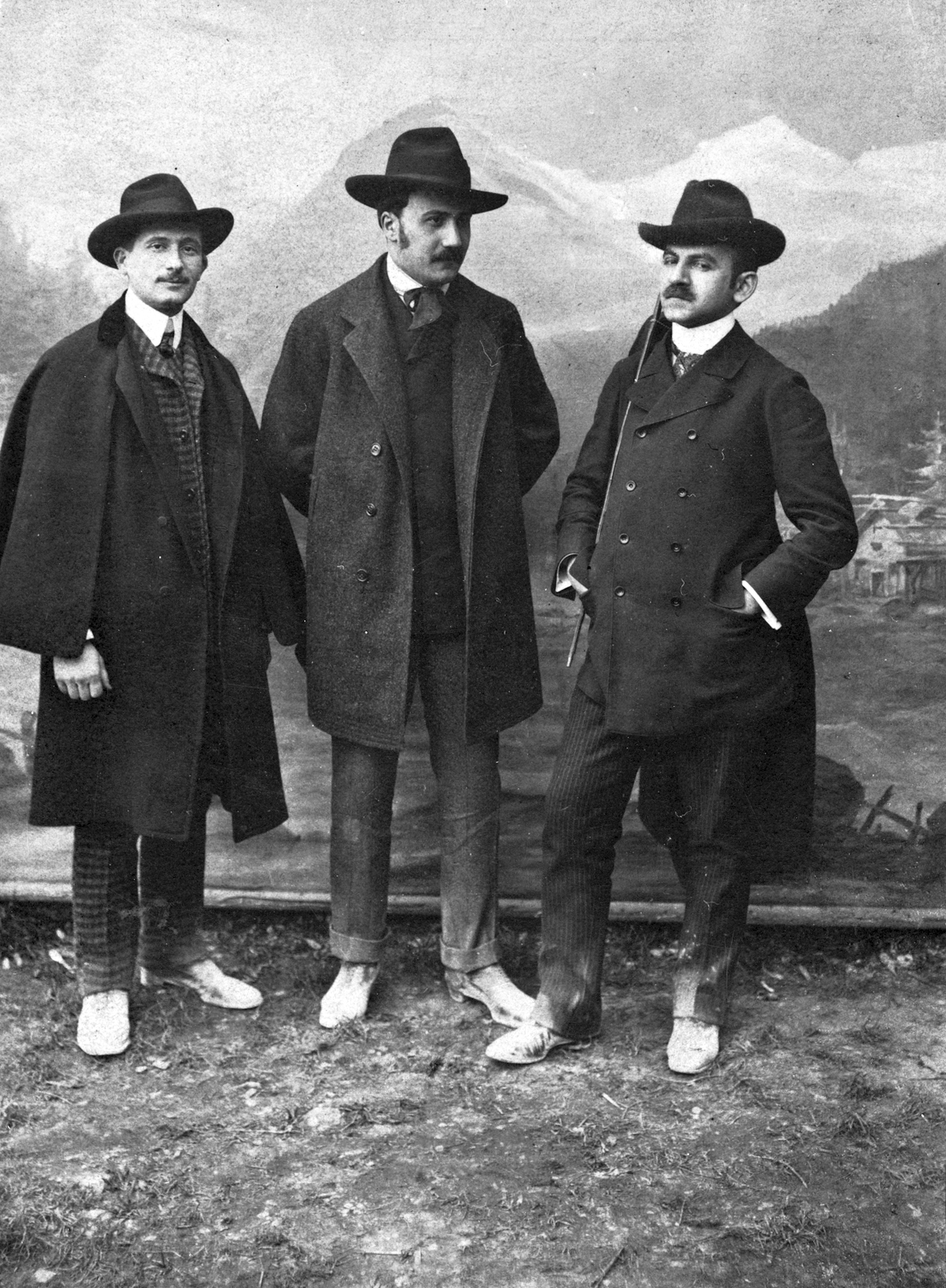 Hungary, balra Roóz Rezső újságíró, szerkesztő, középen Fodor Miklós újságíró, jobbra Urai Dezső író, színikritikus, szövegíró és operettszerző., 1914, Németh Tamás, Urai Dezső, men, Fortepan #59320