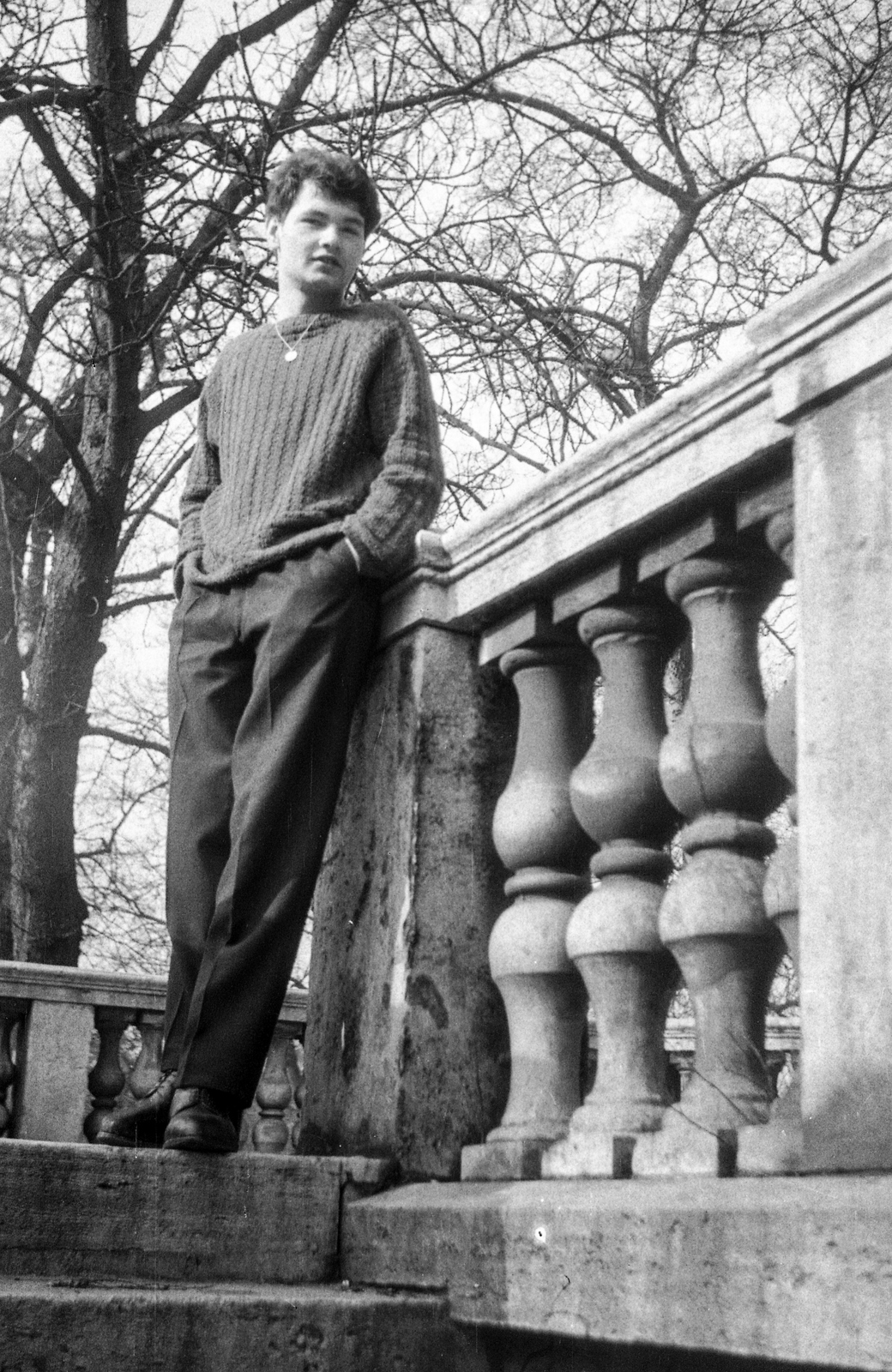 Hungary, Budapest XIV., Hermina (Május 1.) út 45. Állami Szociális Otthon (később Mozgássérült Emberek Rehabilitációs Központja)., 1967, Braun Antal, Budapest, hands in pockets, Fortepan #59411