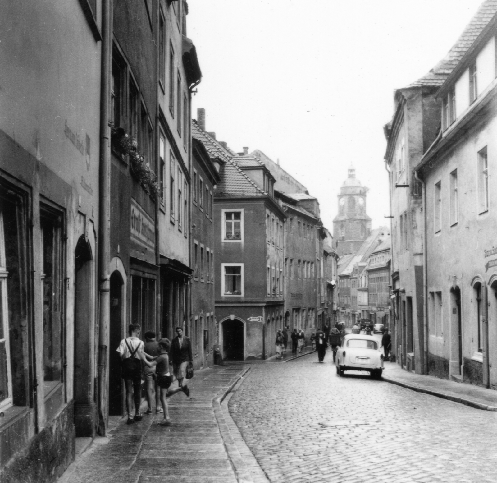 Germany, Meissen, Burgstraße a Miasszonyunk-templom (Frauenkirche) felé nézve., 1960, Fortepan, Trabant-brand, GDR, Fortepan #59602