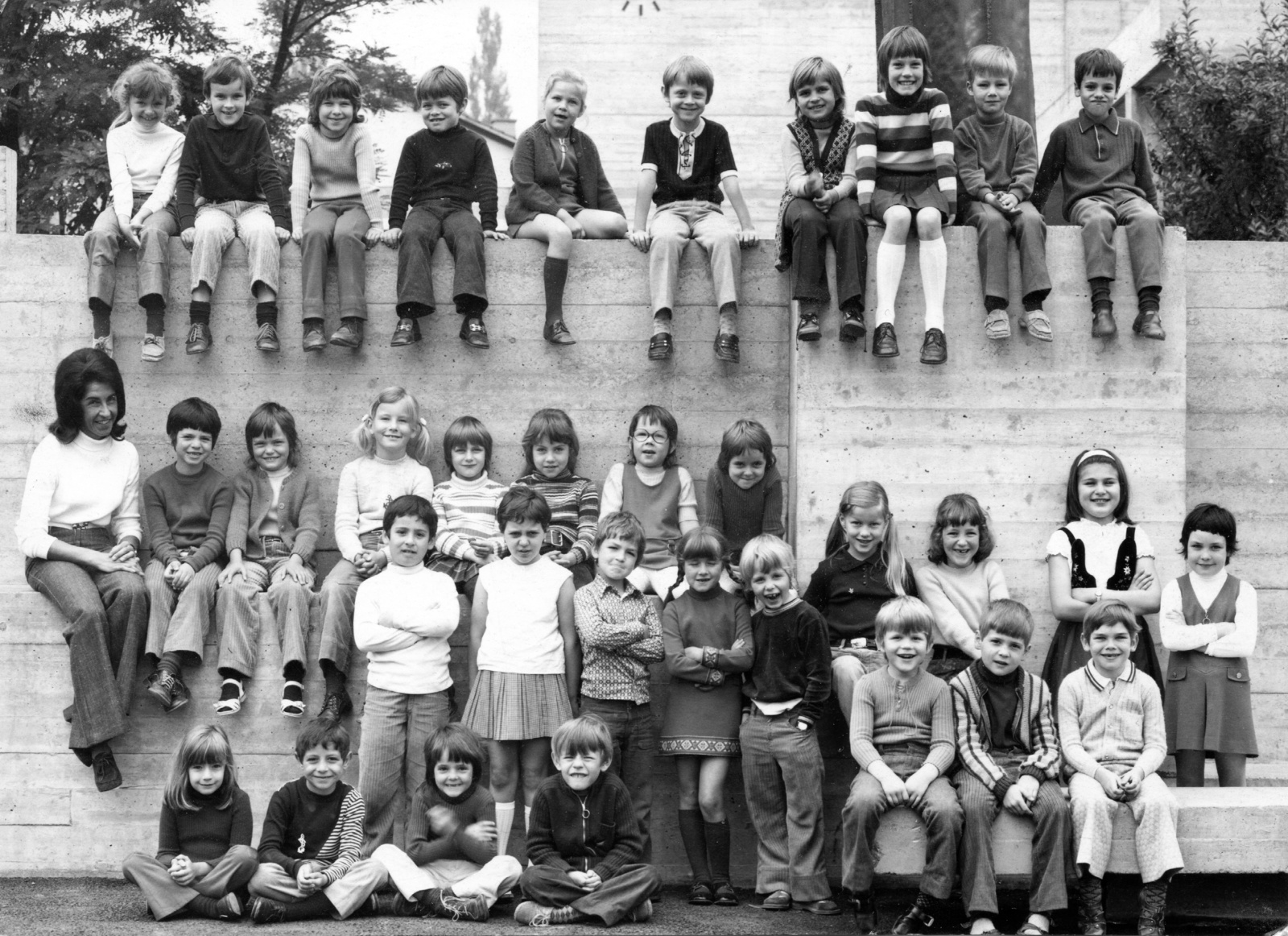 1970, Fortepan, tableau, wrist watch, kids, arms crossed over the chest, Fortepan #59612