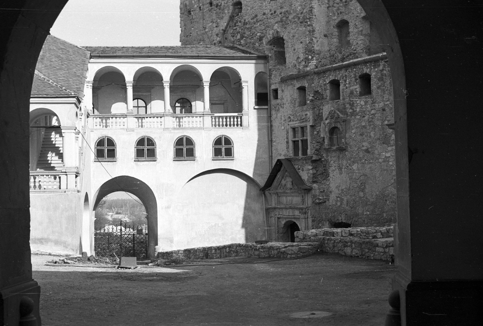 Hungary, Sárospatak, Rákóczi-vár, Lorántffy-loggia., 1968, Tóth Lajos, museum, castle, Fortepan #59718