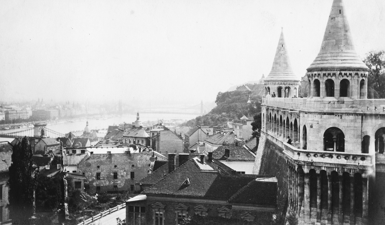 Hungary, Halászbástya, Budapest I., kilátás az Erzsébet híd irányába., 1926, Lajtai László, picture, Frigyes Schulek-design, Danube, Budapest, suspension bridge, William Tierney Clark-design, Antal Kherndl-design, Aurél Czekelius-design, Fortepan #59743