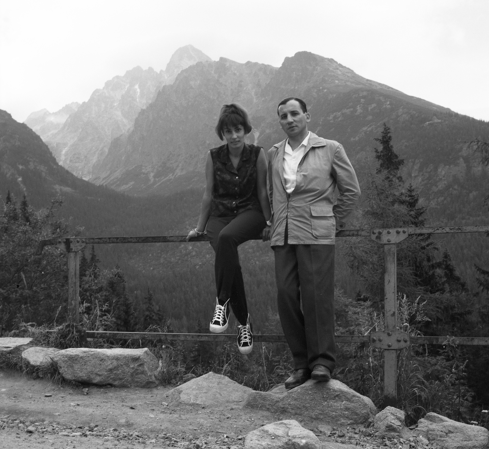 Slovakia,High Tatras, Tarajka, háttérben a Kis-Tarpataki-völgy és a Lomnici-csúcs., 1965, Nagy Gyula, Czechoslovakia, Tatra Mountains, Fortepan #59844