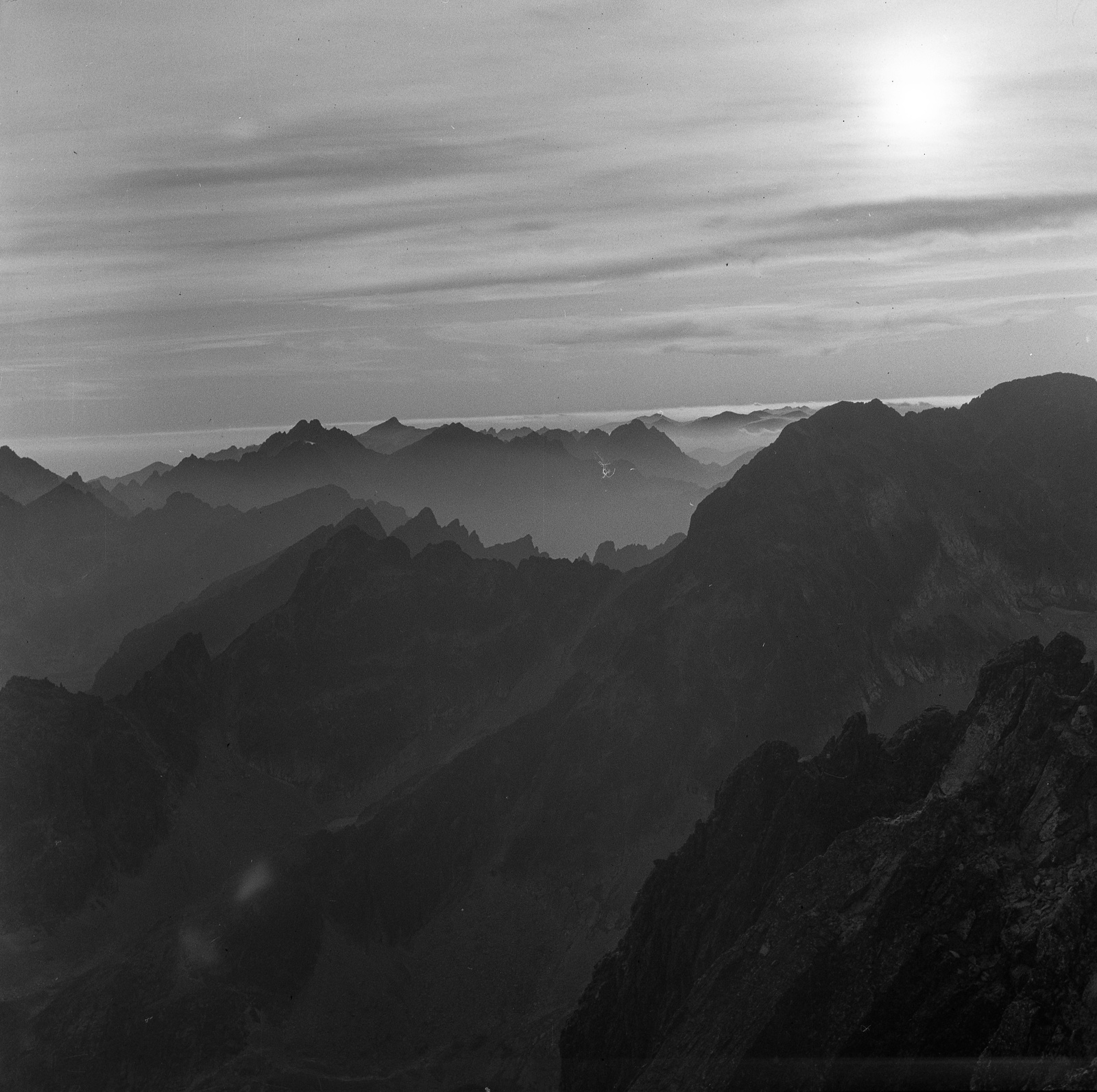 Slovakia, Lomnicky stít, Vysoké Tatry, kilátás nyugat felé., 1965, Nagy Gyula, Czechoslovakia, Tatra Mountains, Fortepan #59901