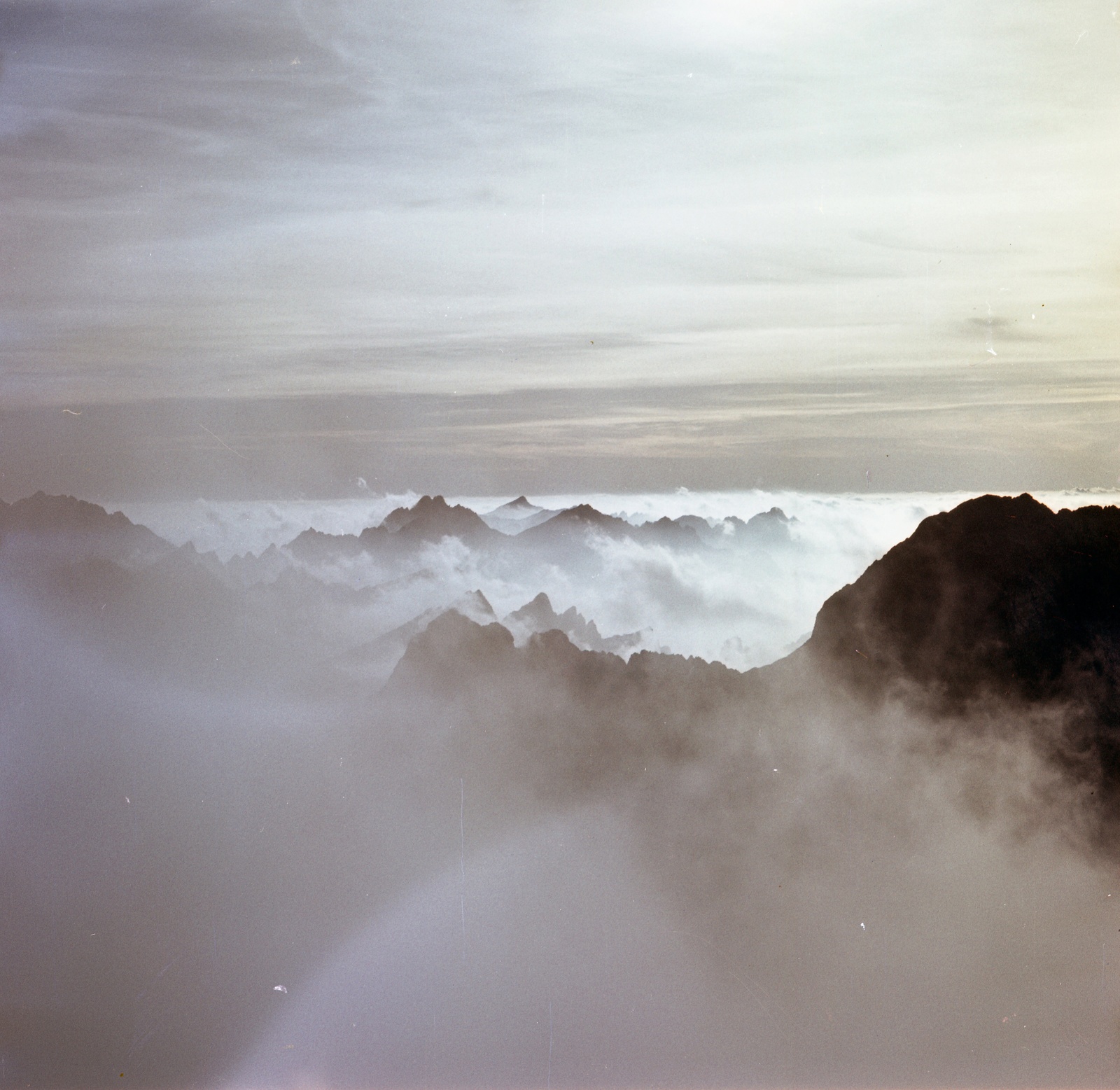 Slovakia, Lomnicky stít, Vysoké Tatry, kilátás nyugat felé., 1965, Nagy Gyula, Czechoslovakia, colorful, Tatra Mountains, Fortepan #59906