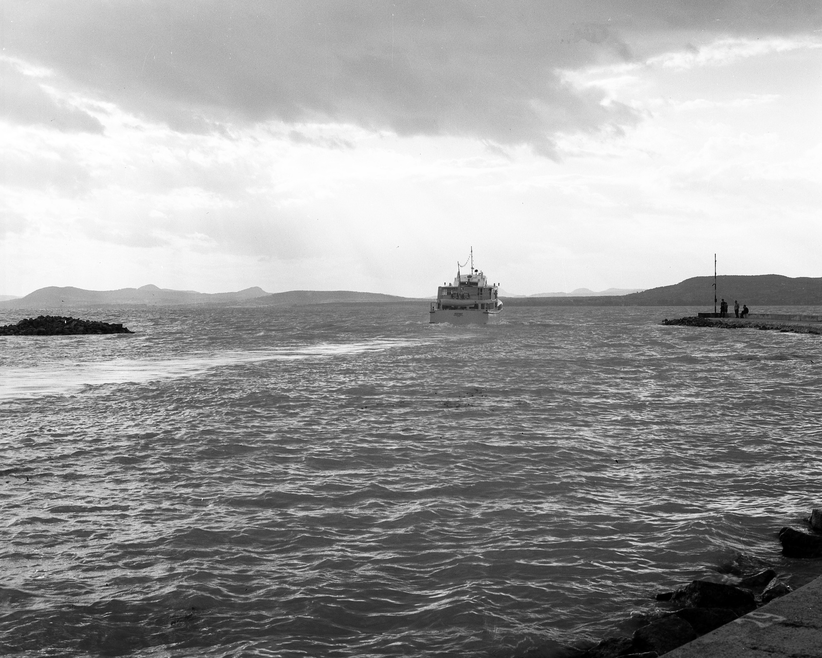 Hungary, Balatonlelle, kikötő, Keszthely vízibusz., 1966, Nagy Gyula, ship, water bus, Keszthely ship, Fortepan #59973