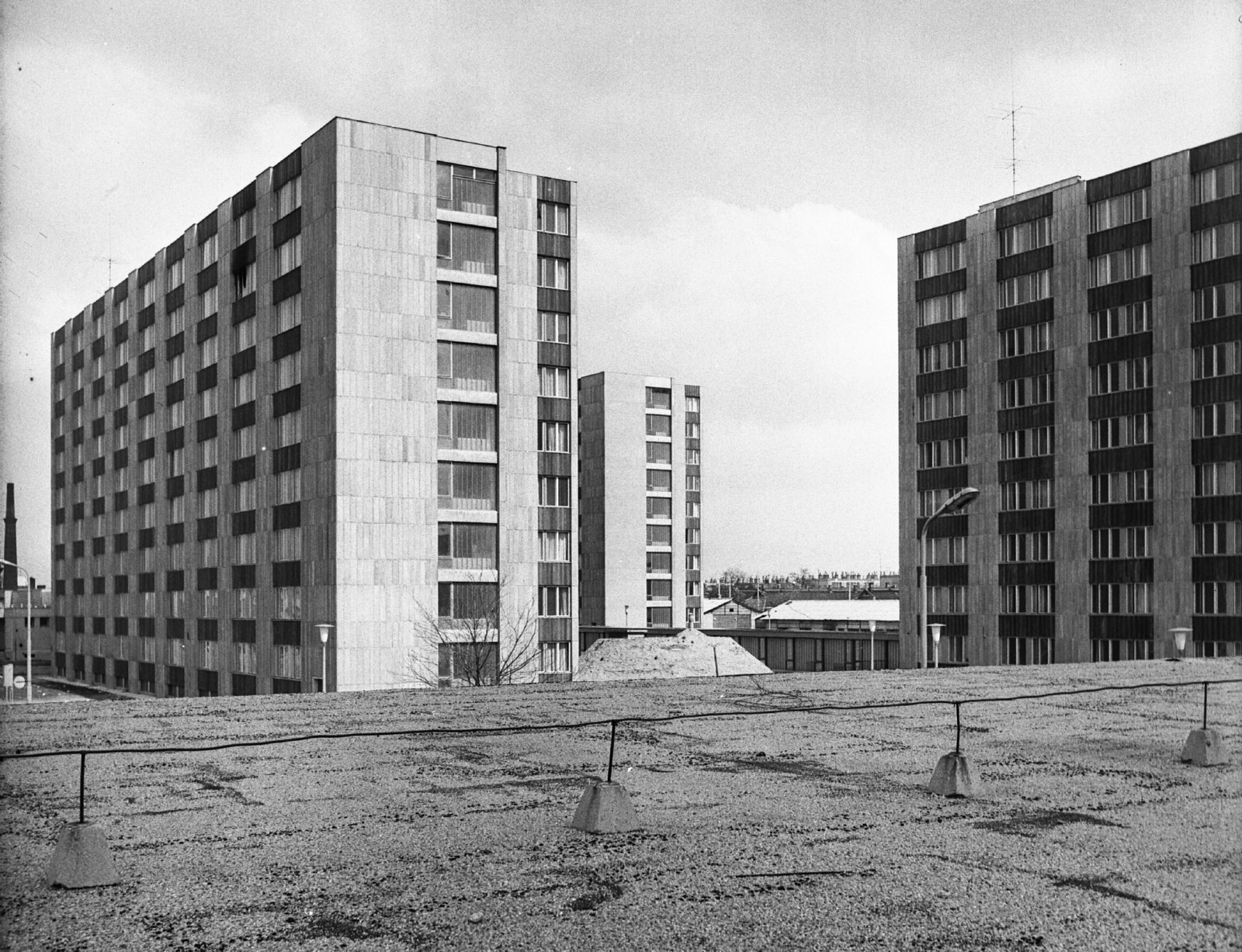 Hungary, Budapest X., Maglódi út 24., munkásszálló (később börtön)., 1980, Gárdos György, concrete block of flats, prison, Budapest, Fortepan #60487