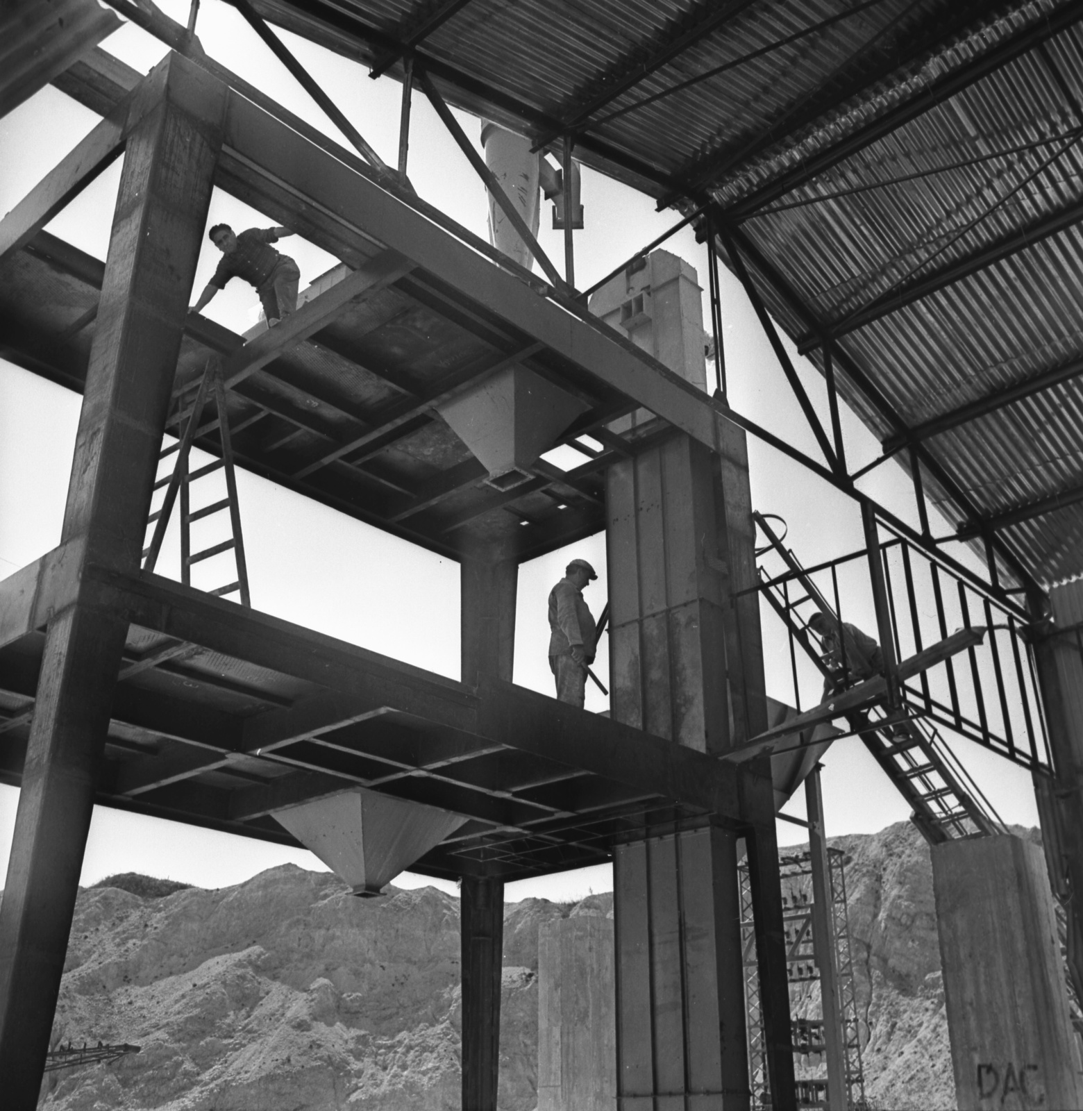 Hungary, Pilisvörösvár, dolomitbánya., 1975, Gárdos György, ladder, mining, Fortepan #60510