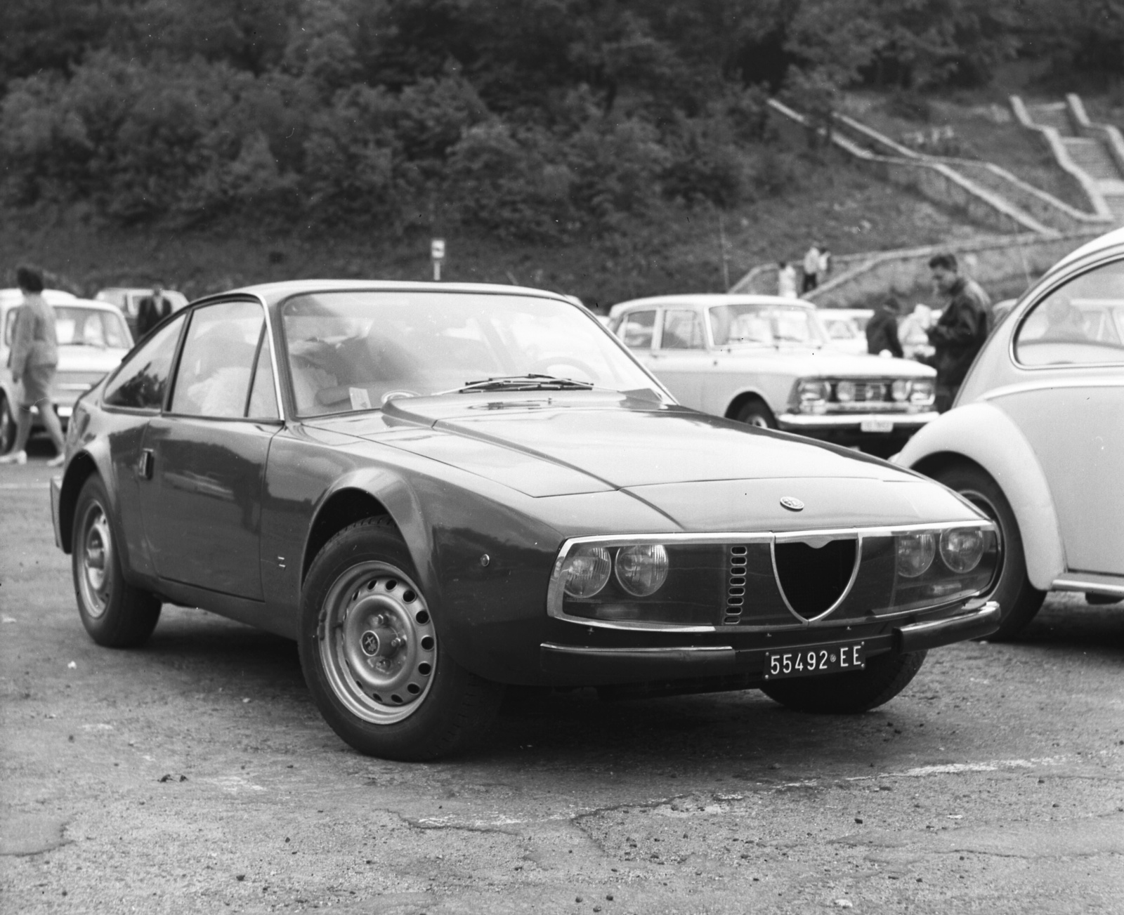 Hungary,Danube Bend, Visegrád, a Fellegvár előtti parkoló., 1978, Gárdos György, Moskvitch-brand, Alfa-Romeo brand, automobile, number plate, Alfa Romeo Junior Zagato, Fortepan #60511
