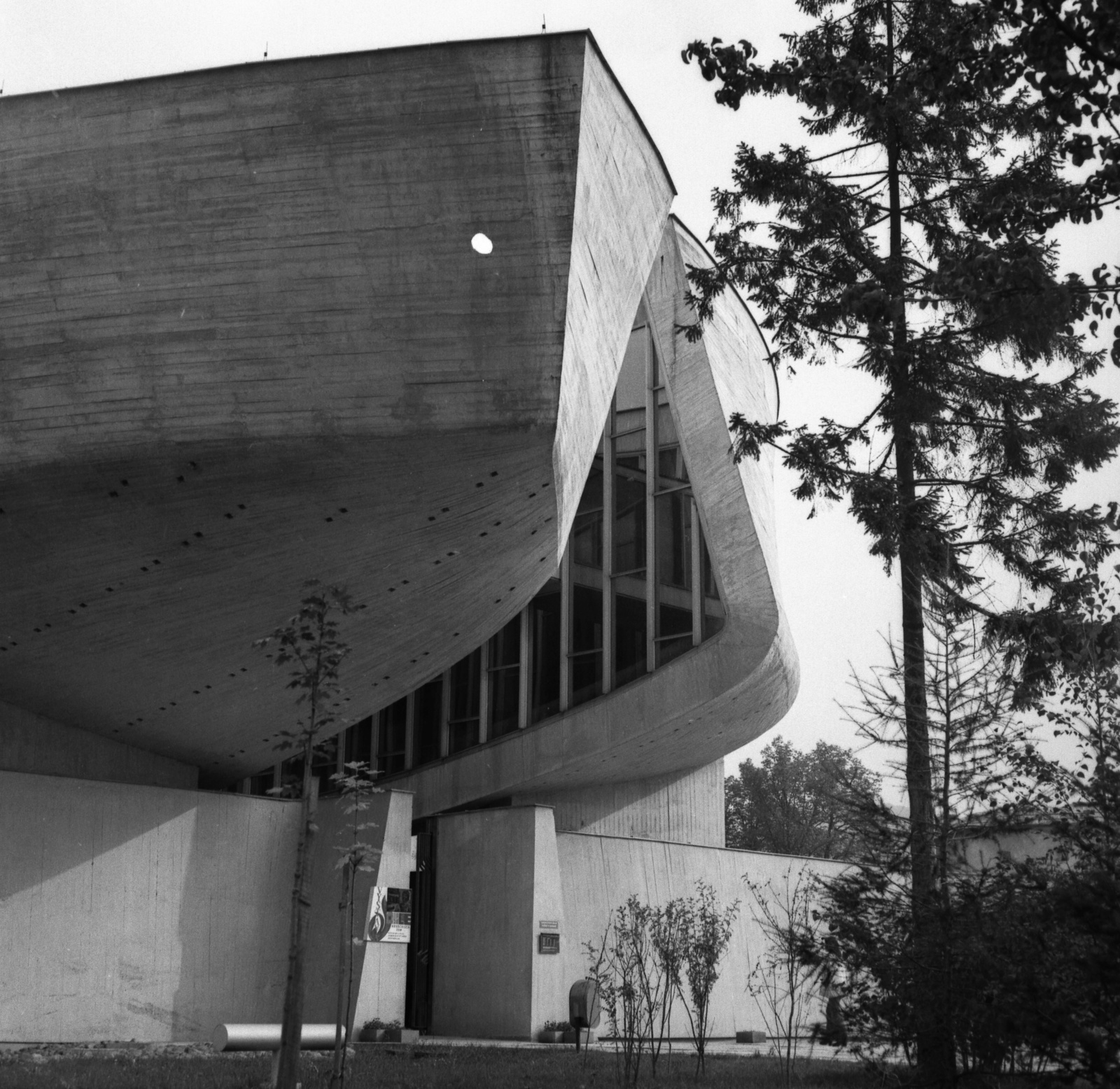 Slovakia, Banská Bystrica, a Szlovák Nemzeti Felkelés múzeuma., 1973, Gárdos György, Czechoslovakia, museum, modern architecture, Dušan Kuzma-design, Fortepan #60593