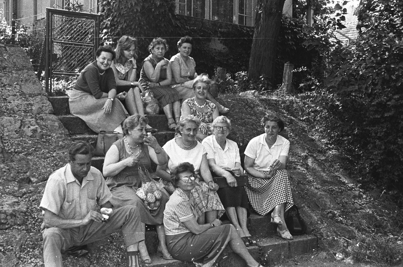1962, Lencse Zoltán, wide sitting, sitting on stairs, Fortepan #60803