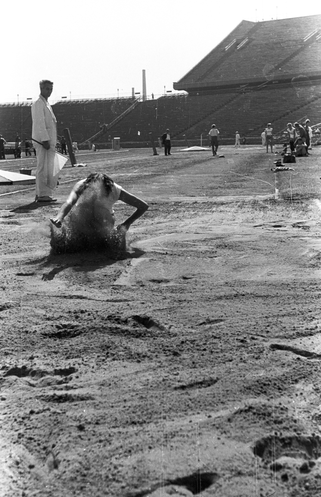 Hungary, Népstadion, Budapest XIV., 1962, Lencse Zoltán, stadium, athletics, long jump, referee, Budapest, Fortepan #60838