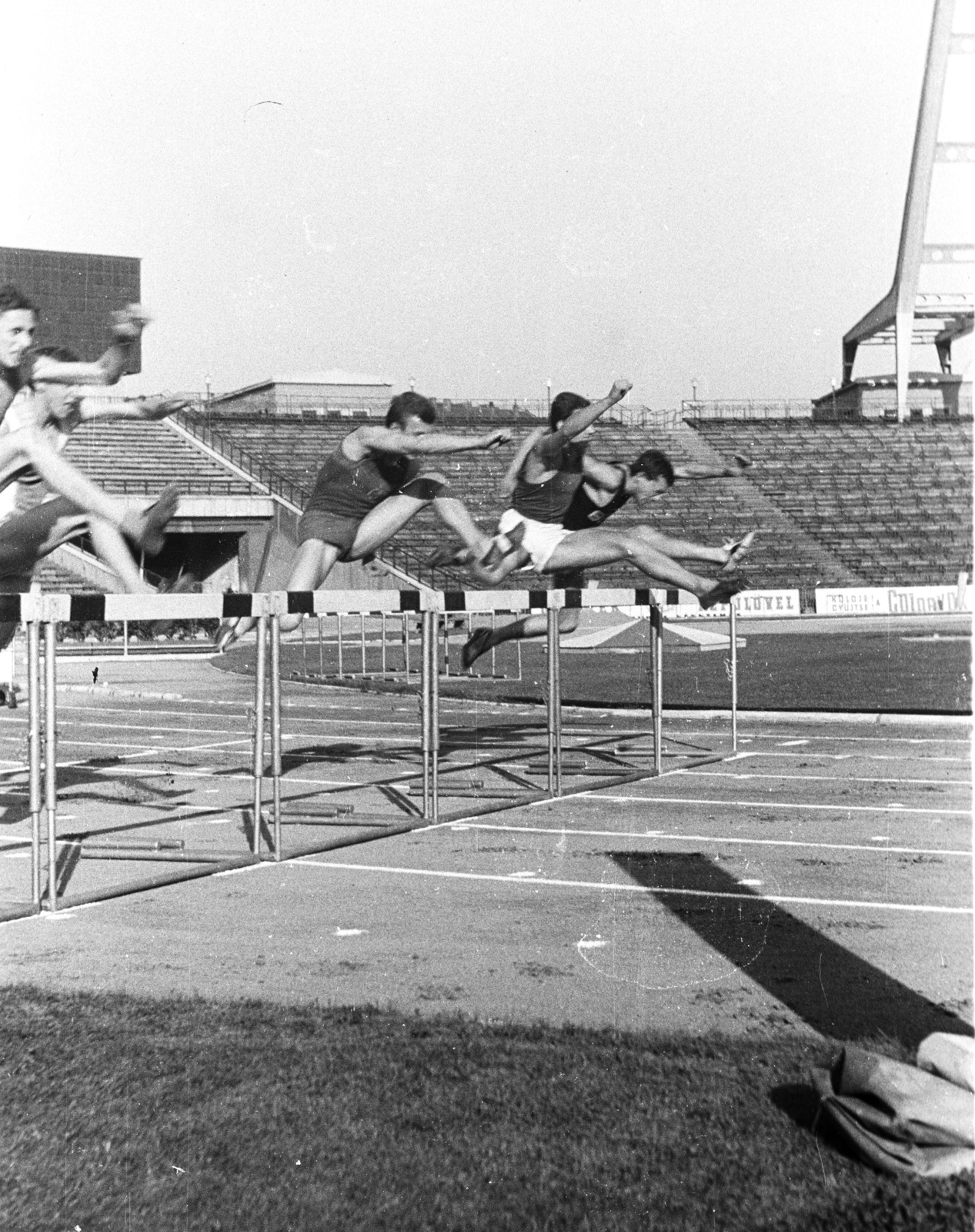 Hungary, Népstadion, Budapest XIV., 1962, Lencse Zoltán, stadium, athletics, competitive running, hurdling, Budapest, Fortepan #60840