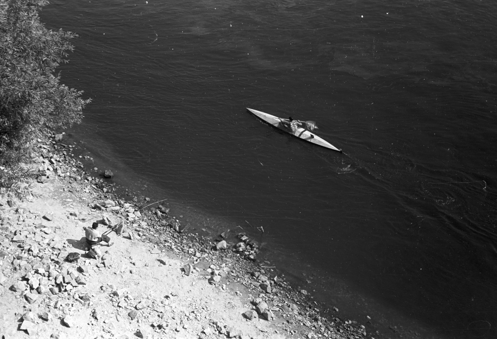 1962, Lencse Zoltán, fishing, kayak, shore, paddling, Fortepan #60852