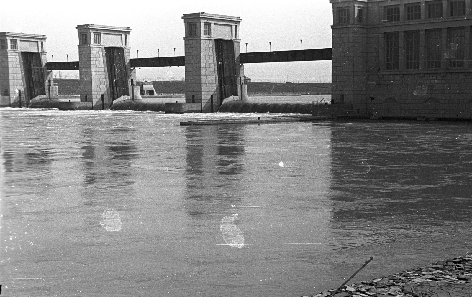 Hungary, Tiszalök, Vízerőmű., 1961, Lencse Zoltán, power station, István Nyiri-design, István Gergely-design, Fortepan #60939