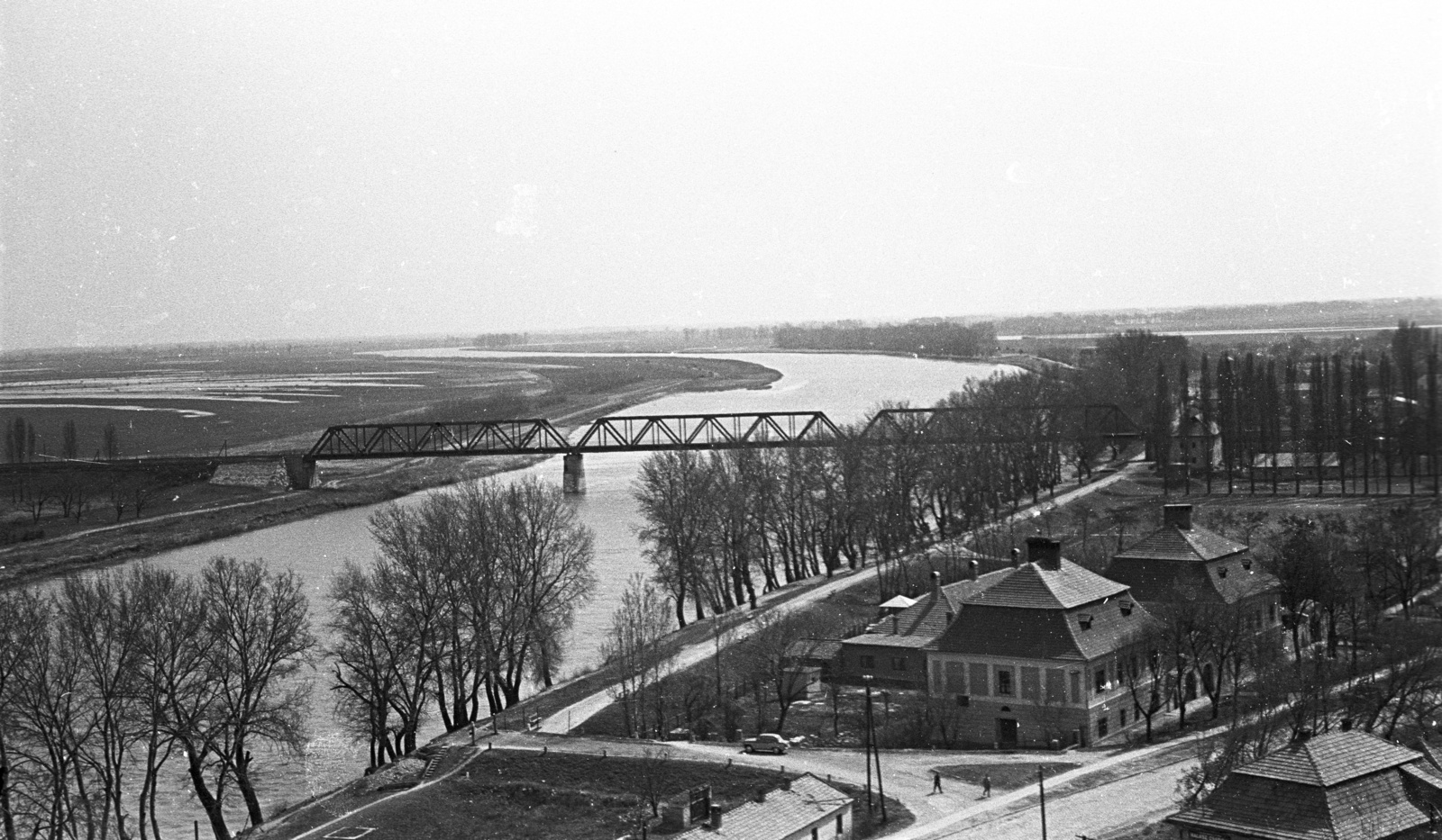 Hungary, Tokaj, kilátás a Tisza feletti vasúti híd felé., 1961, Lencse Zoltán, picture, Fortepan #60942