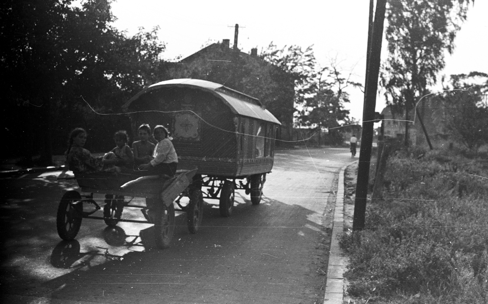 Poland, 1967, Lencse Zoltán, Horse-drawn carriage, gypsy, Fortepan #60954