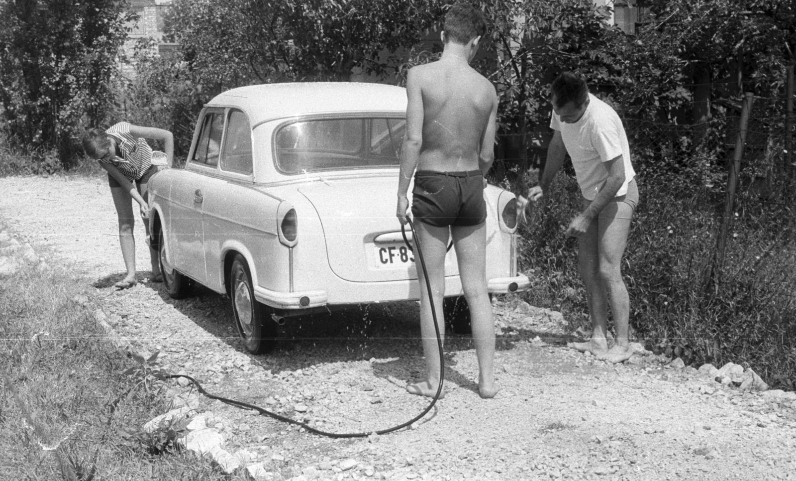 1961, Lencse Zoltán, Trabant-brand, summer, man, work, boy, girl, automobile, number plate, hose, car wash, hosing, half-naked, Fortepan #60979