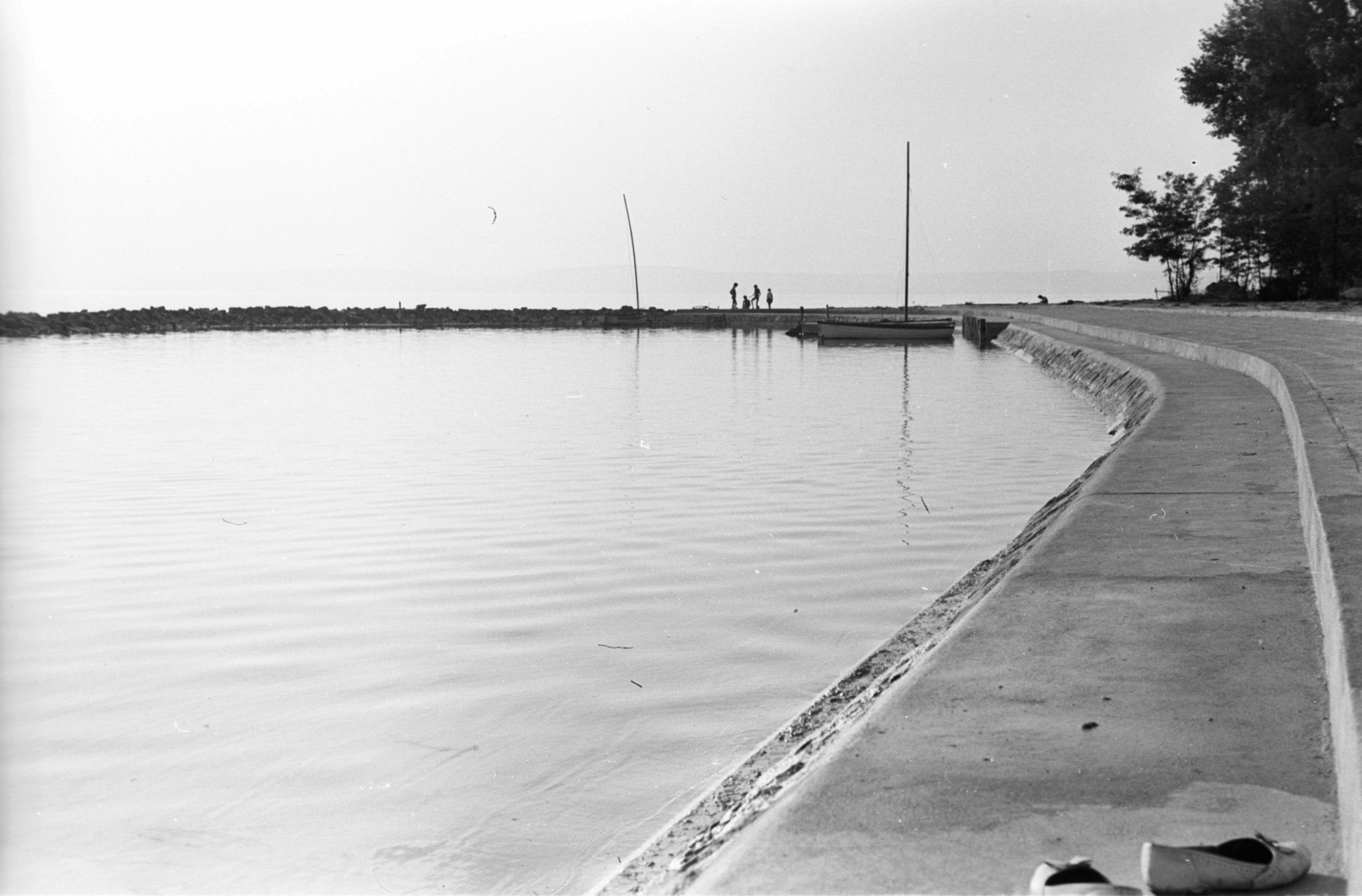 Hungary, Balatonakarattya, Strand., 1964, Lencse Zoltán, Lake Balaton, Fortepan #61002