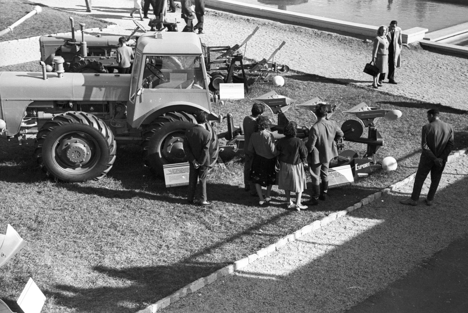 Magyarország, Budapest X., Mezőgazdasági Kiállítás az Albertirsai úti vásár területén., 1964, Lencse Zoltán, magyar gyártmány, traktor, Dutra-márka, Dutra D4K, Dutra UE-28, Budapest, Fortepan #61016