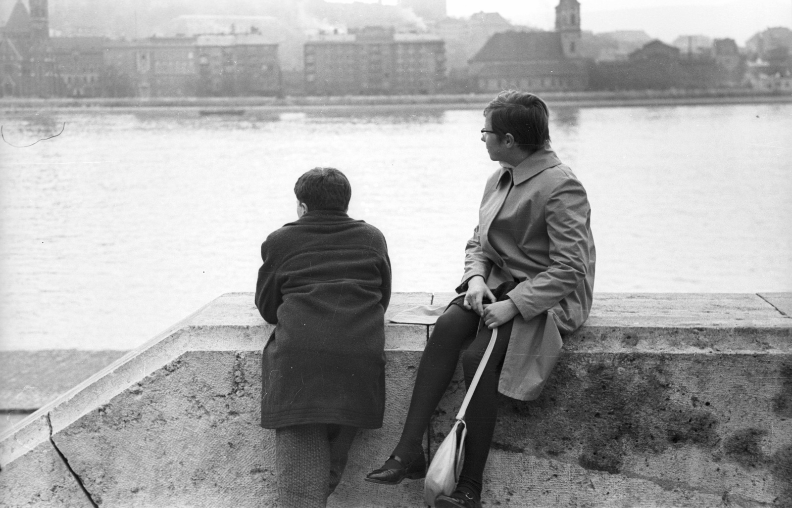 Hungary, Budapest V., lejáró a pesti alsó rakpartra a Parlament déli oldalánál, szemben a Bem rakpart épületei., 1966, Lencse Zoltán, Budapest, Fortepan #61063
