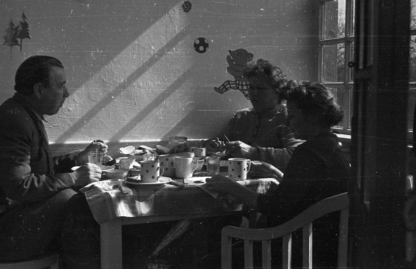 1962, Lencse Zoltán, mug, table, breakfast, Fortepan #61187