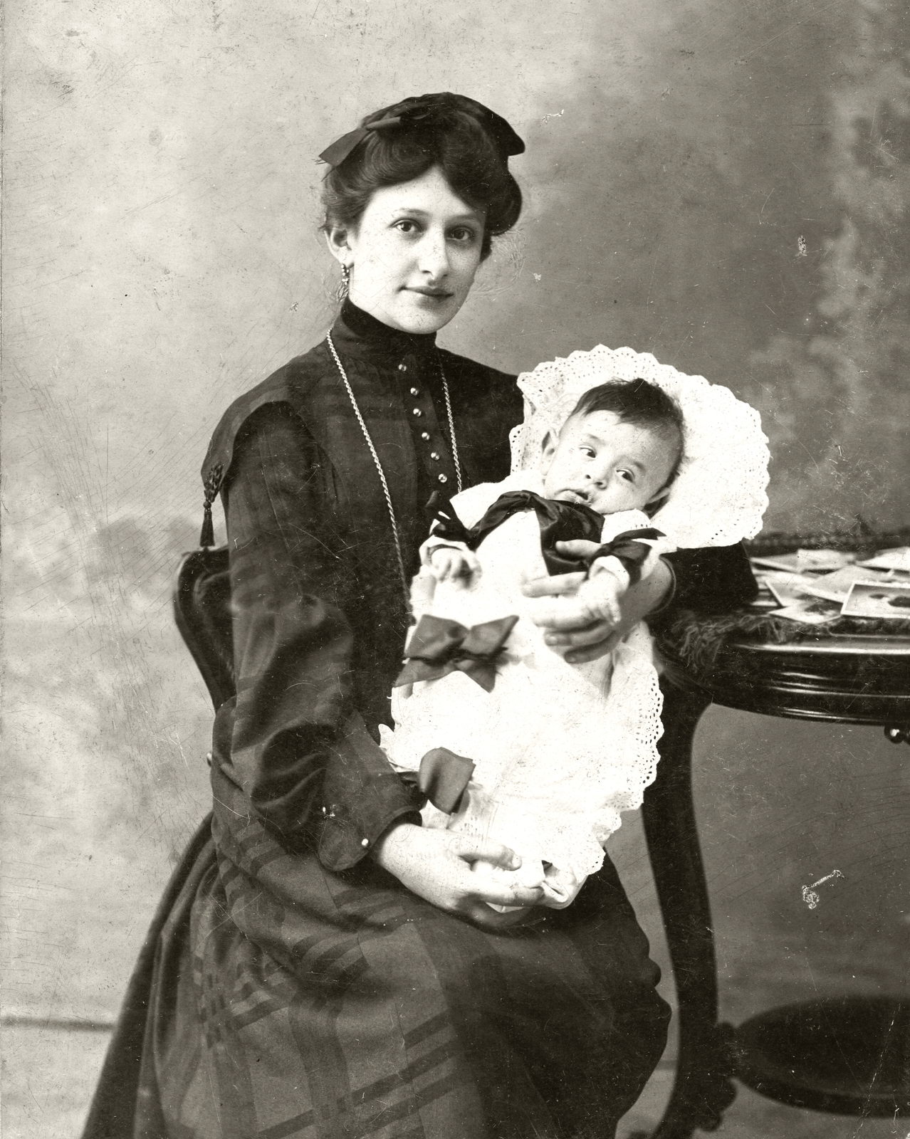 1900, A R, baba, műterem, fénykép, pólya, anya, Fortepan #62100