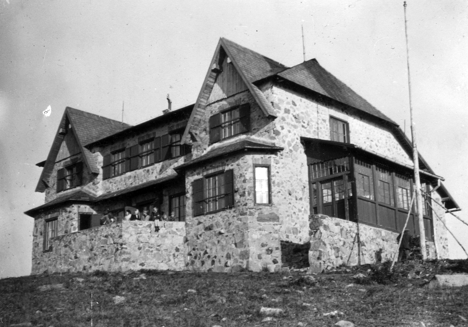 Hungary, Galyatető, Mátraszentimre, Budapesti Hegymászó Egyesület menedékháza., 1933, A R, aerial, Fortepan #62216