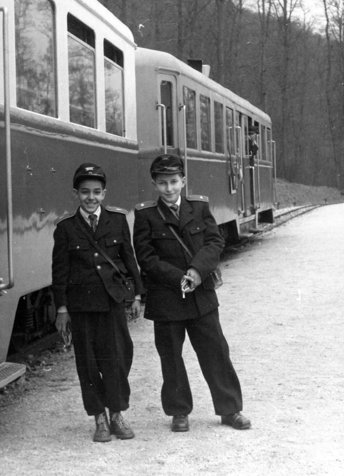 Hungary, Budapest, Gyermekvasút (Úttörővasút)., 1963, A R, socialism, Ganz-brand, Children's railway, Fortepan #62335