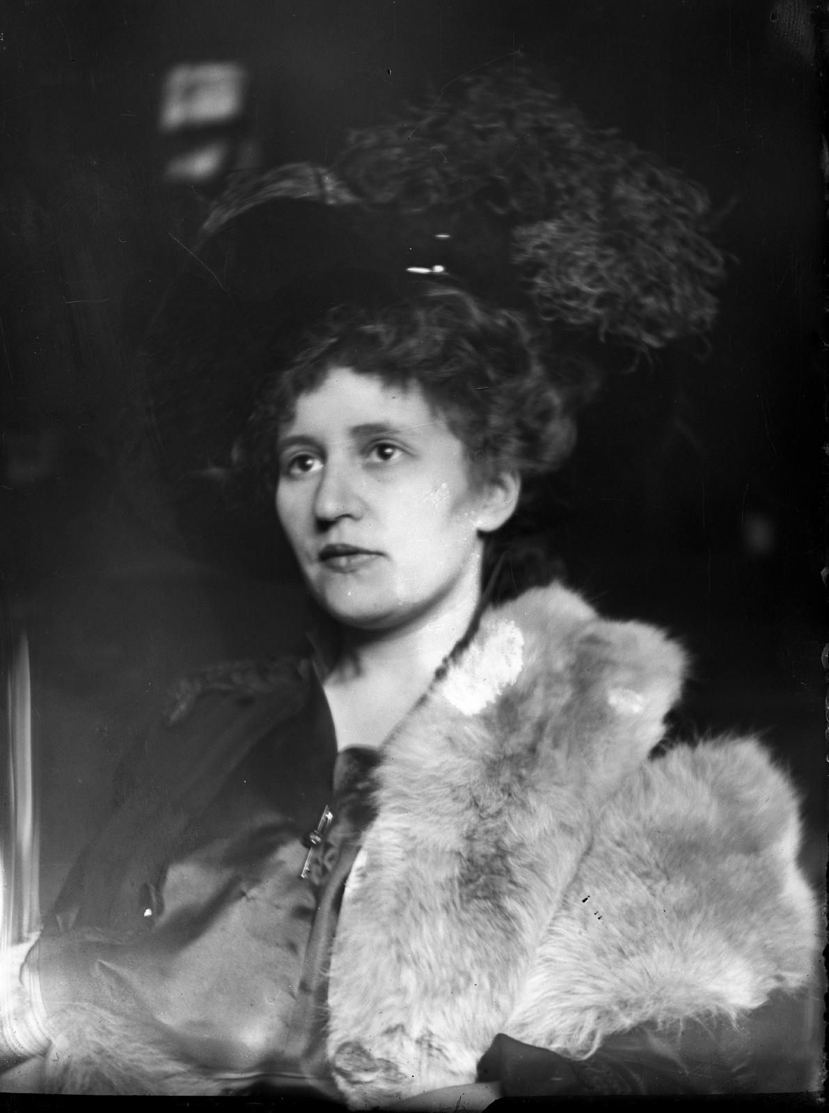 1912, Szerdahelyi Márk, portrait, fashion, hat, woman, lady, fur, Fortepan #62624