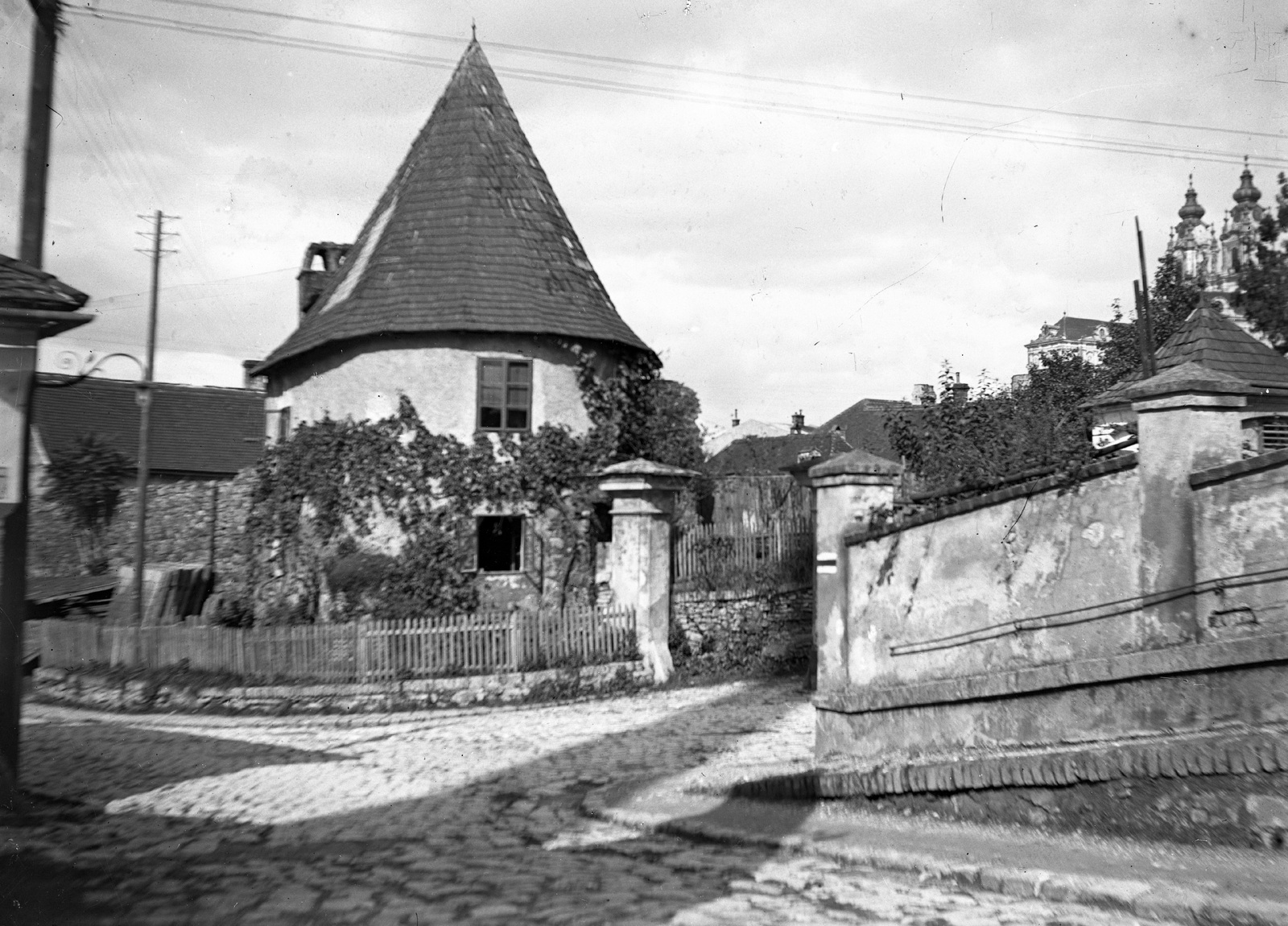 Ausztria, Melk, jobbra fent az apátság., 1916, Veszprém Megyei Levéltár/Klauszer, utcakép, Fortepan #62663