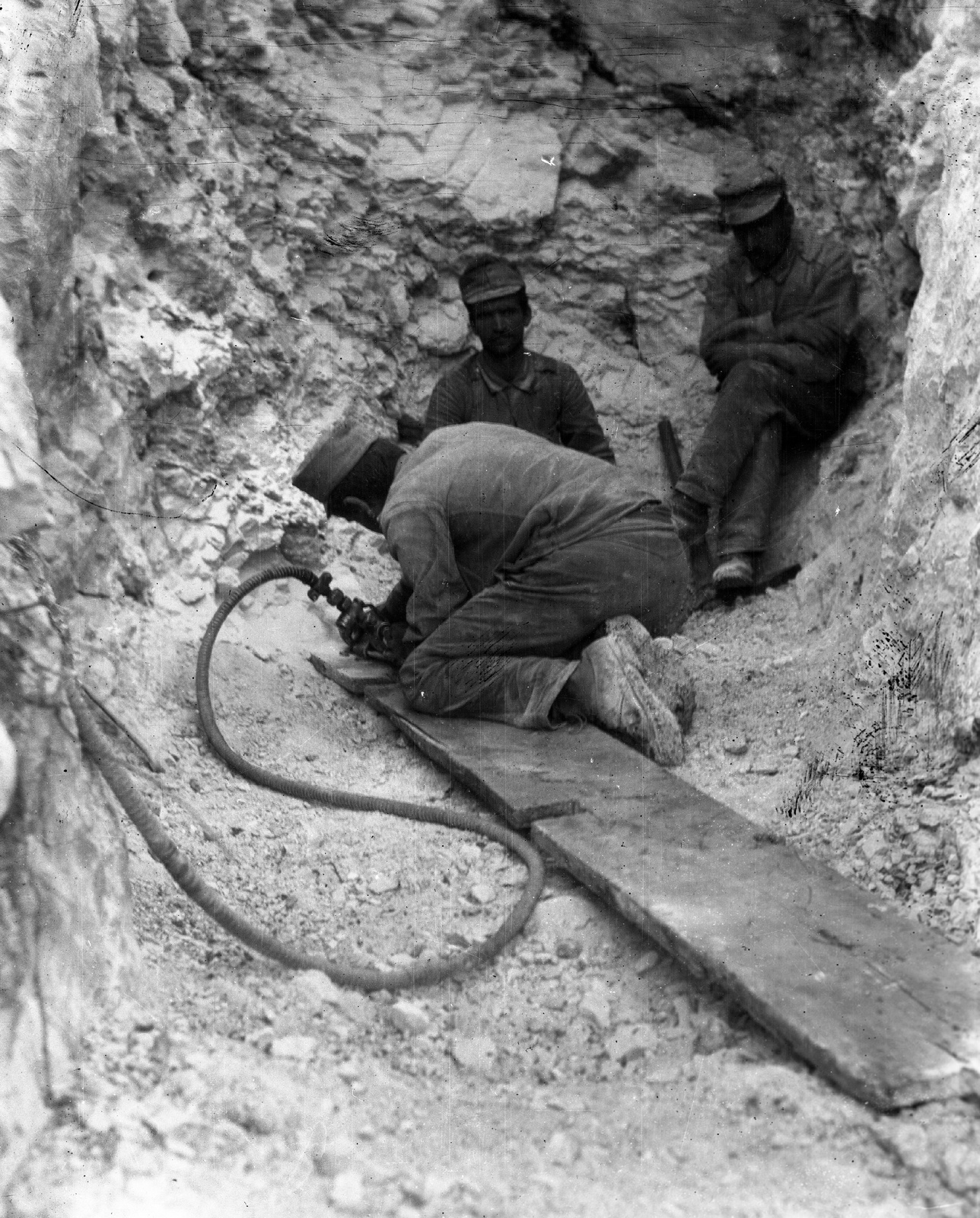 1915, Veszprém Megyei Levéltár/Klauszer, First World War, pneumatic drill, Fortepan #62714