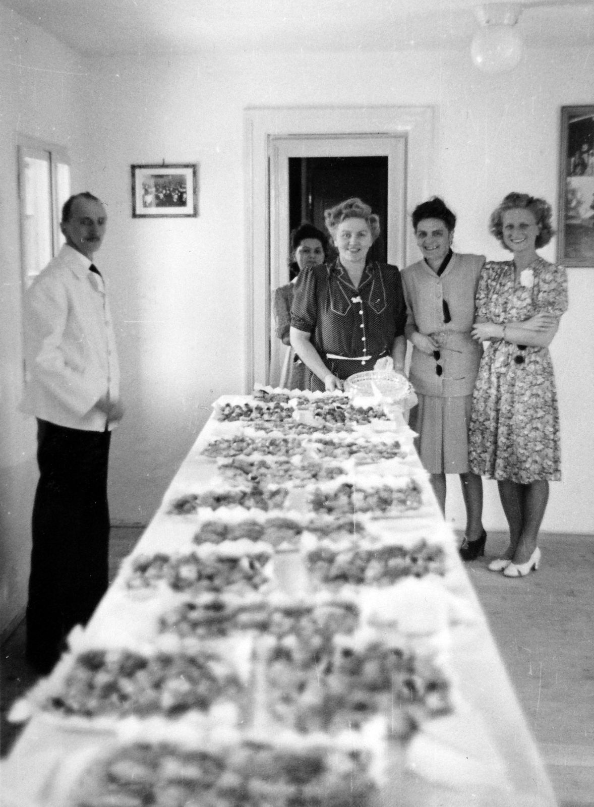 1948, Fortepan, étkezés, asztal, felszolgáló, sütemény, Fortepan #6288