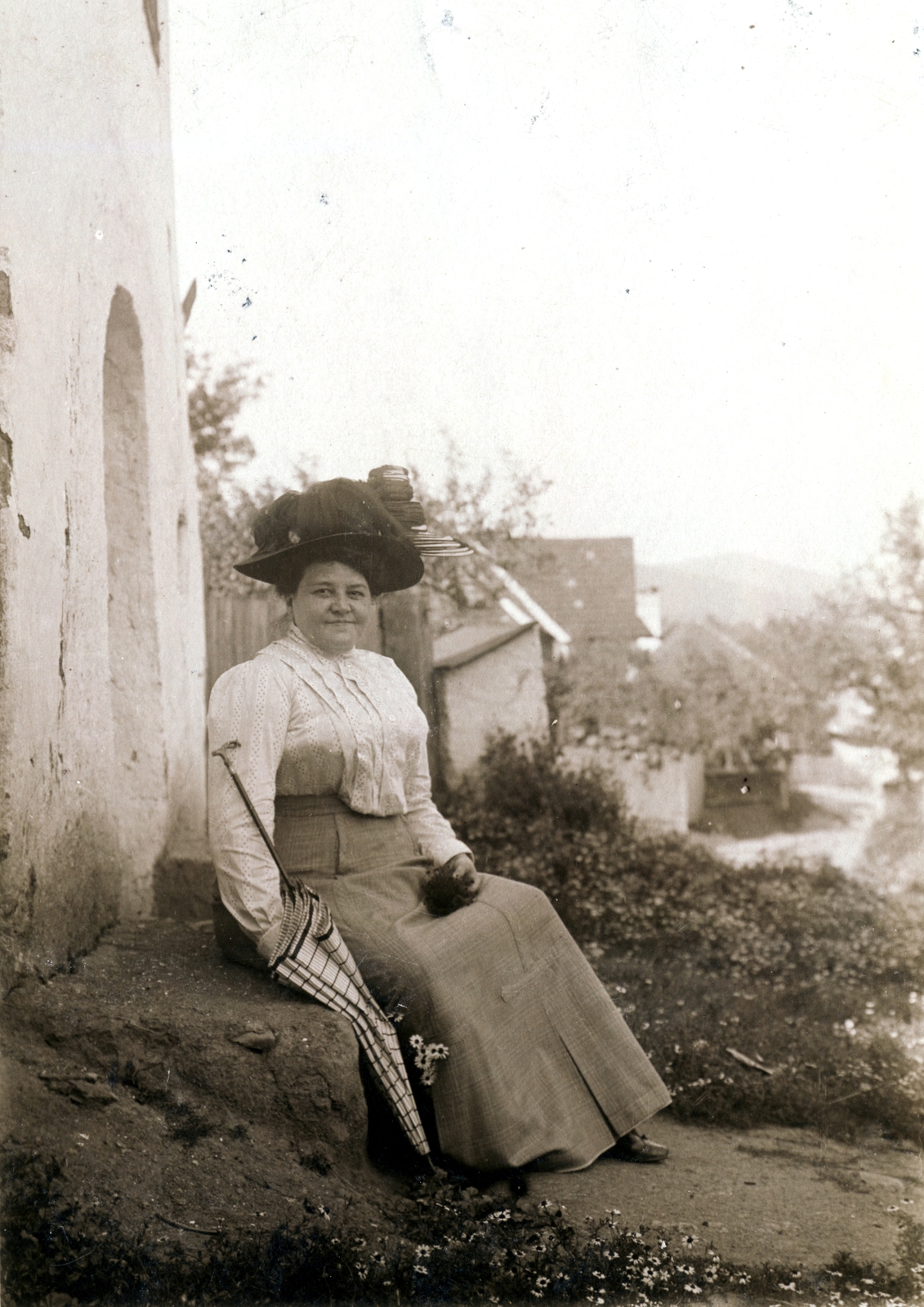 1904, Erdőssy Béla, portré, kalap, falu, napernyő, mosoly, virág, nő, Fortepan #6298