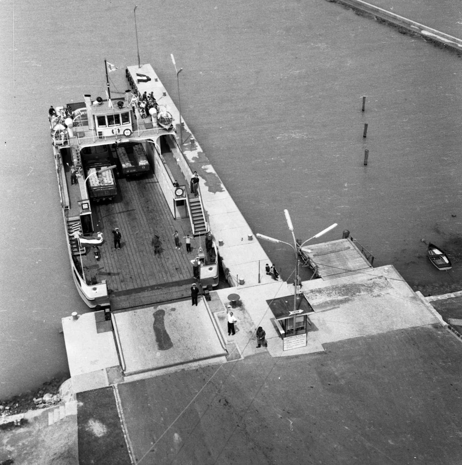 Hungary,Lake Balaton, Szántód, légifotó, kompkikötő a Kisfaludy Sándor komppal., 1965, Magyar Rendőr, ferry, aerial photo, Sándor Kisfaludy/Komp II. ferry, Fortepan #65146