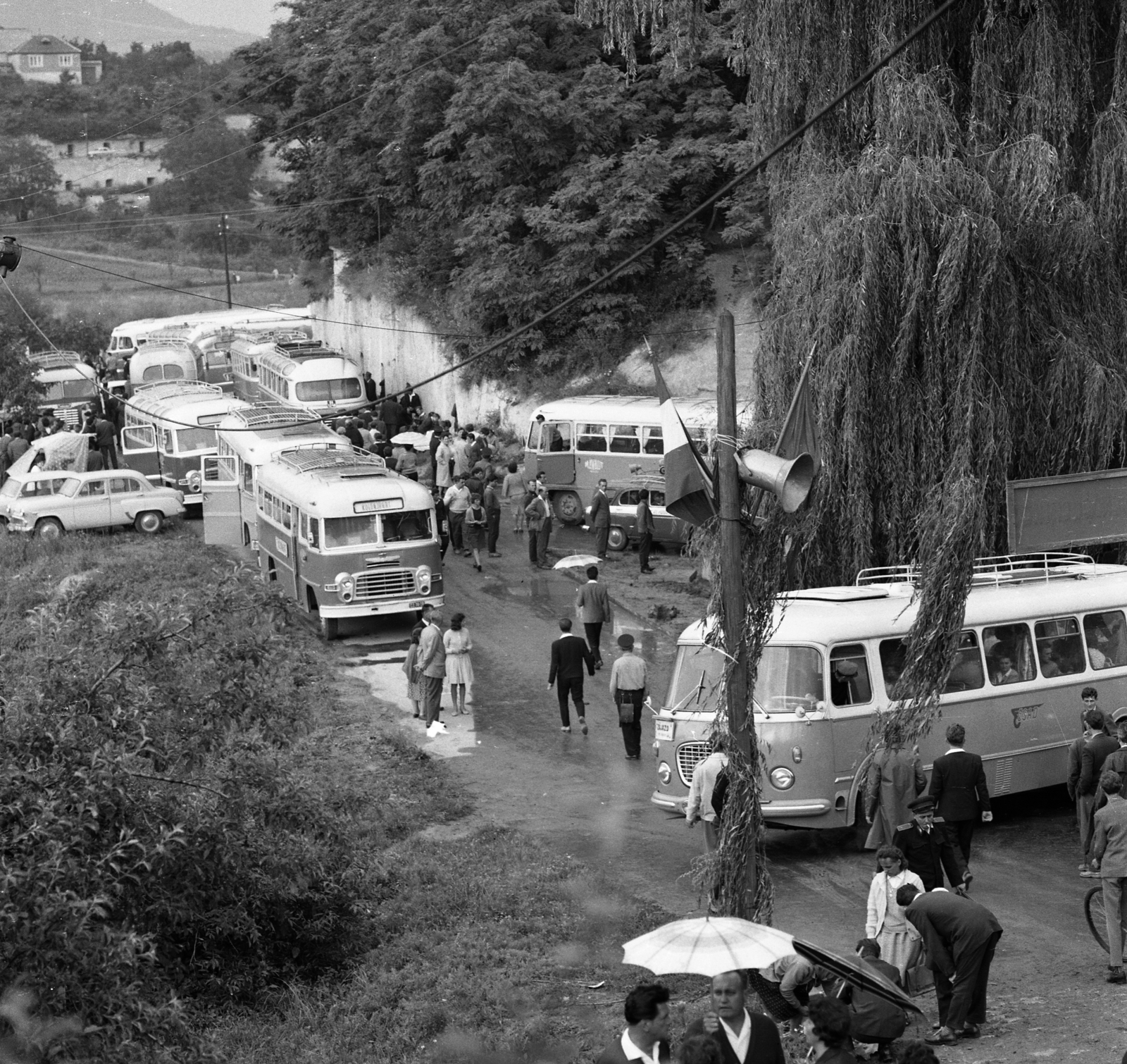 Hungary, Eger, Szépasszony-völgy., 1965, Magyar Rendőr, bus, Fortepan #65166