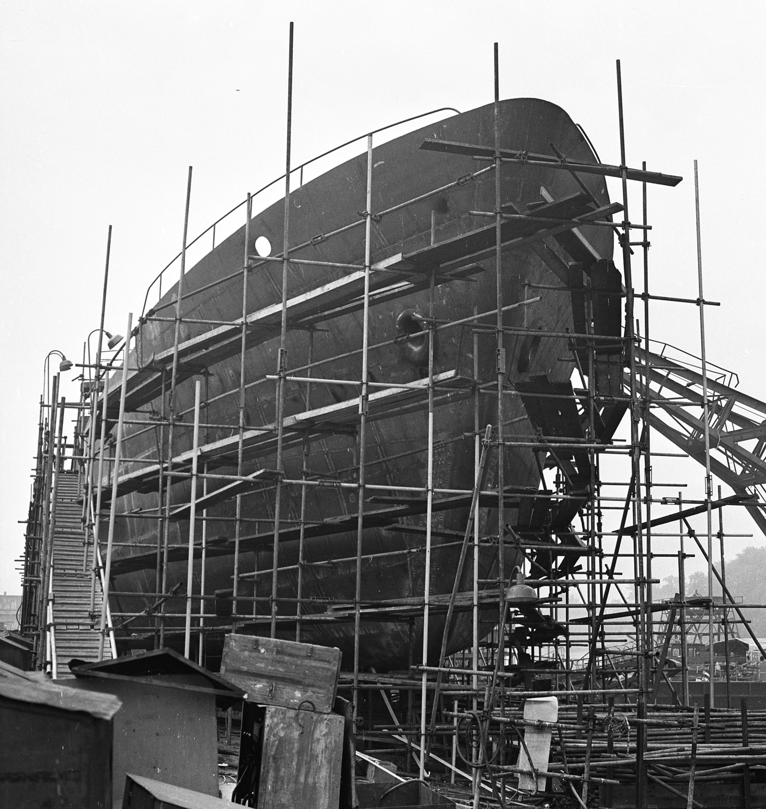 Hungary, Budapest XIII., Magyar Hajó- és Darugyár Angyalföldi Gyáregysége., 1965, Magyar Rendőr, shipbuilding industry, Budapest, Fortepan #65203