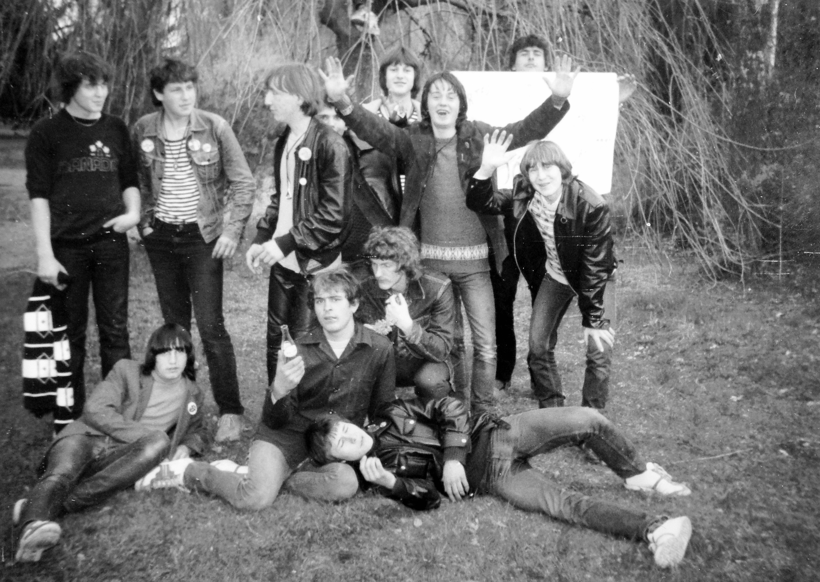 1984, Fortepan, fiatalság, csoportkép, kitűző, bőrdzseki, Fortepan #6544