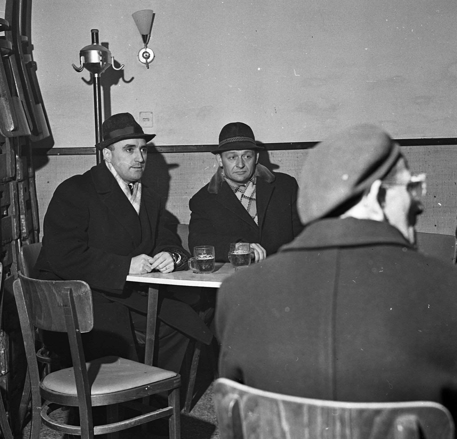 Hungary, Budapest XVIII., Vasút utca 51., 102.sz. kisvendéglő., 1968, Magyar Rendőr, hat, espresso, interior, beret, coat-stand, lamp bracket, crate, beer mug, Budapest, Fortepan #65595