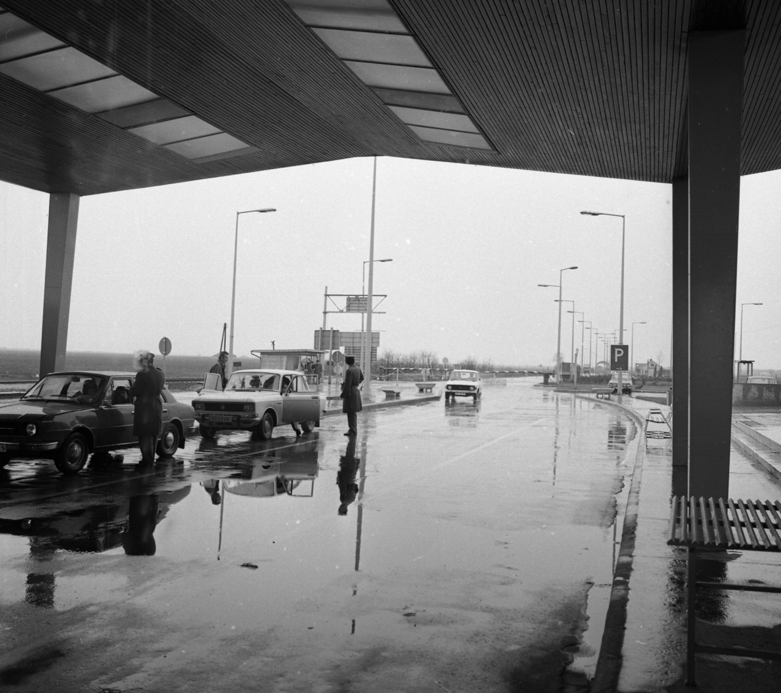 Hungary, Komarno, határállomás., 1978, Magyar Rendőr, border crossing, Fortepan #66327