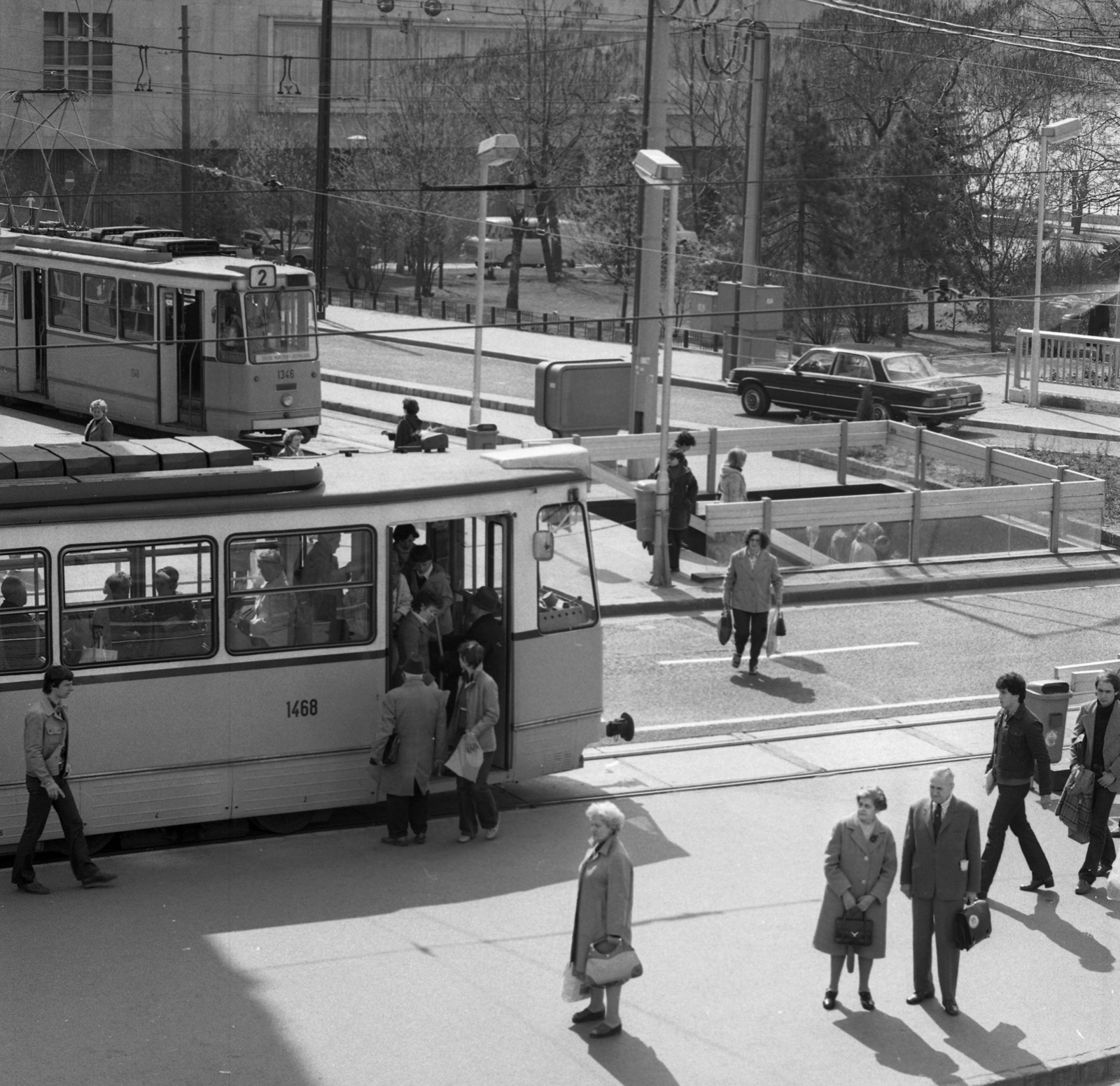 Hungary, Budapest V., Szent István körút a Jászai Mari térnél., 1979, Magyar Rendőr, tram, Budapest, public transport line number, Fortepan #66370