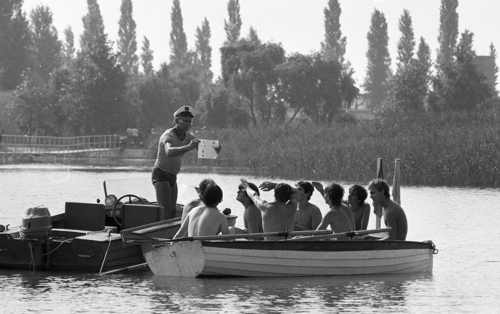 Hungary,Lake Balaton, Zánka, Úttörőváros (később Gyermek és Ifjúsági Centrum)., 1982, Magyar Rendőr, boat, motorboat, paddling, education, Fortepan #66868