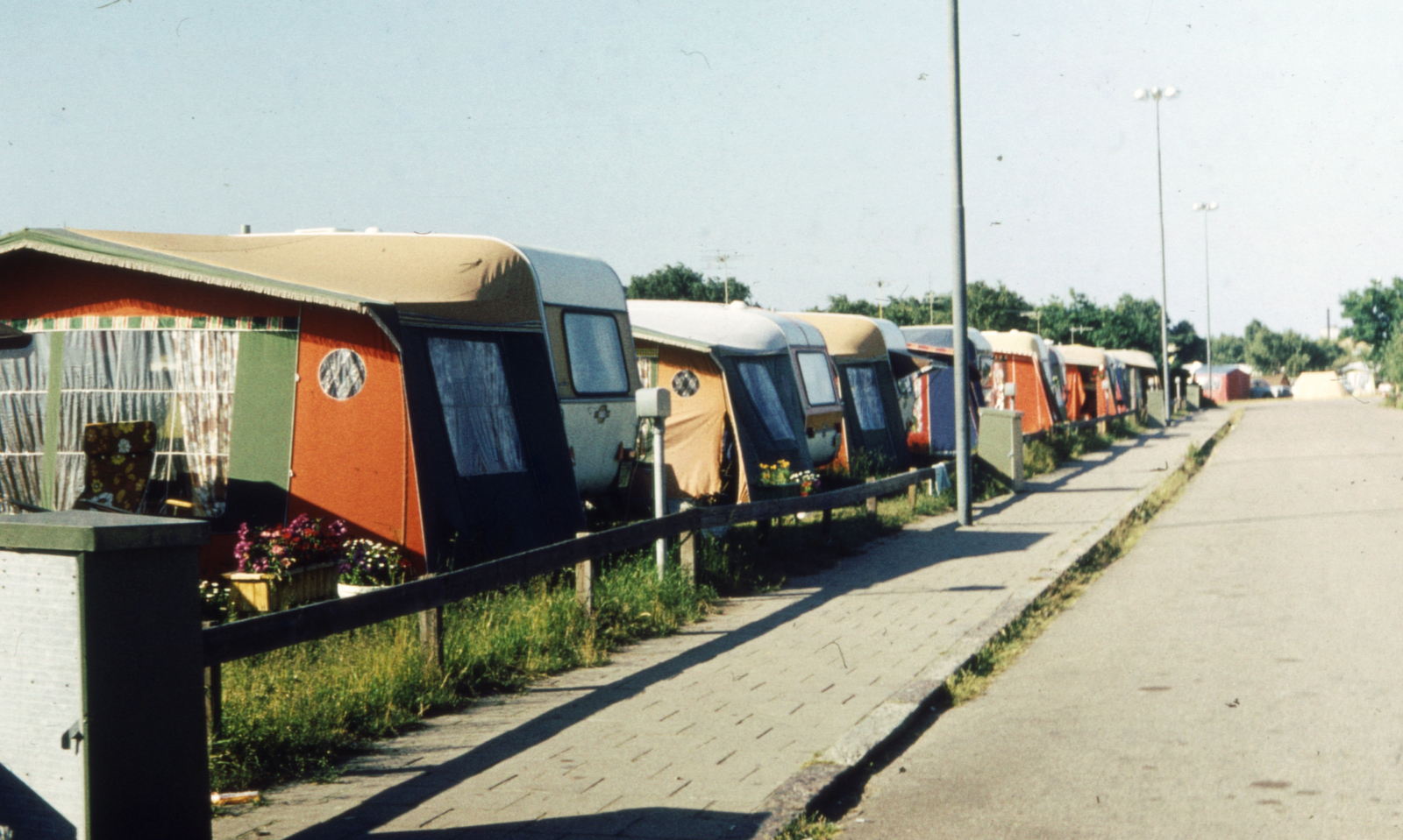 1976, A R, colorful, tent, camping, Fortepan #69784