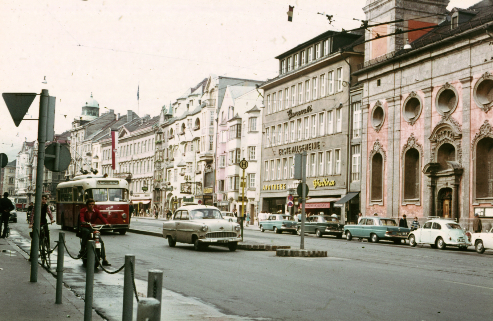 Austria, Innsbruck, Maria Theresien Strasse., 1963, A R, colorful, Opel-brand, Mercedes-brand, Volkswagen-brand, trolley bus, Fortepan #69804