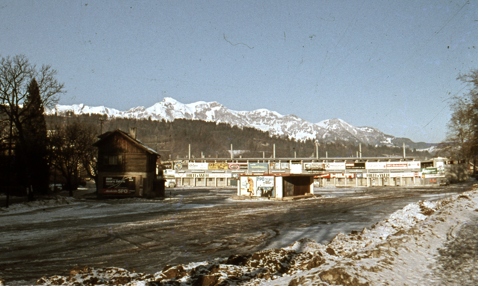 Austria, Feldkirch, háttérben a Hoher Kasten., 1967, Zsanda Zsolt, Vajszada Károly, colorful, mountain, Fortepan #70036