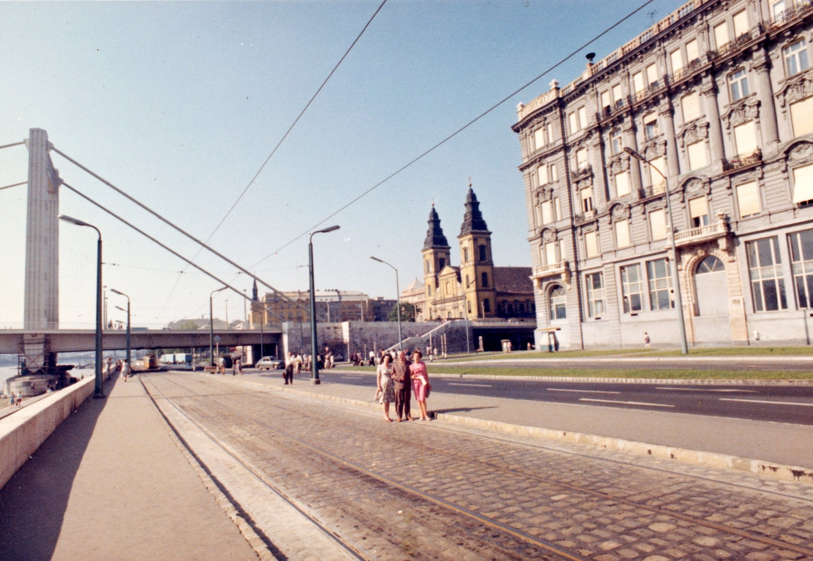 Magyarország, Budapest V., Belgrád rakpart a Március 15. tér felé nézve., 1970, Fortepan, színes, Budapest, Fortepan #70256